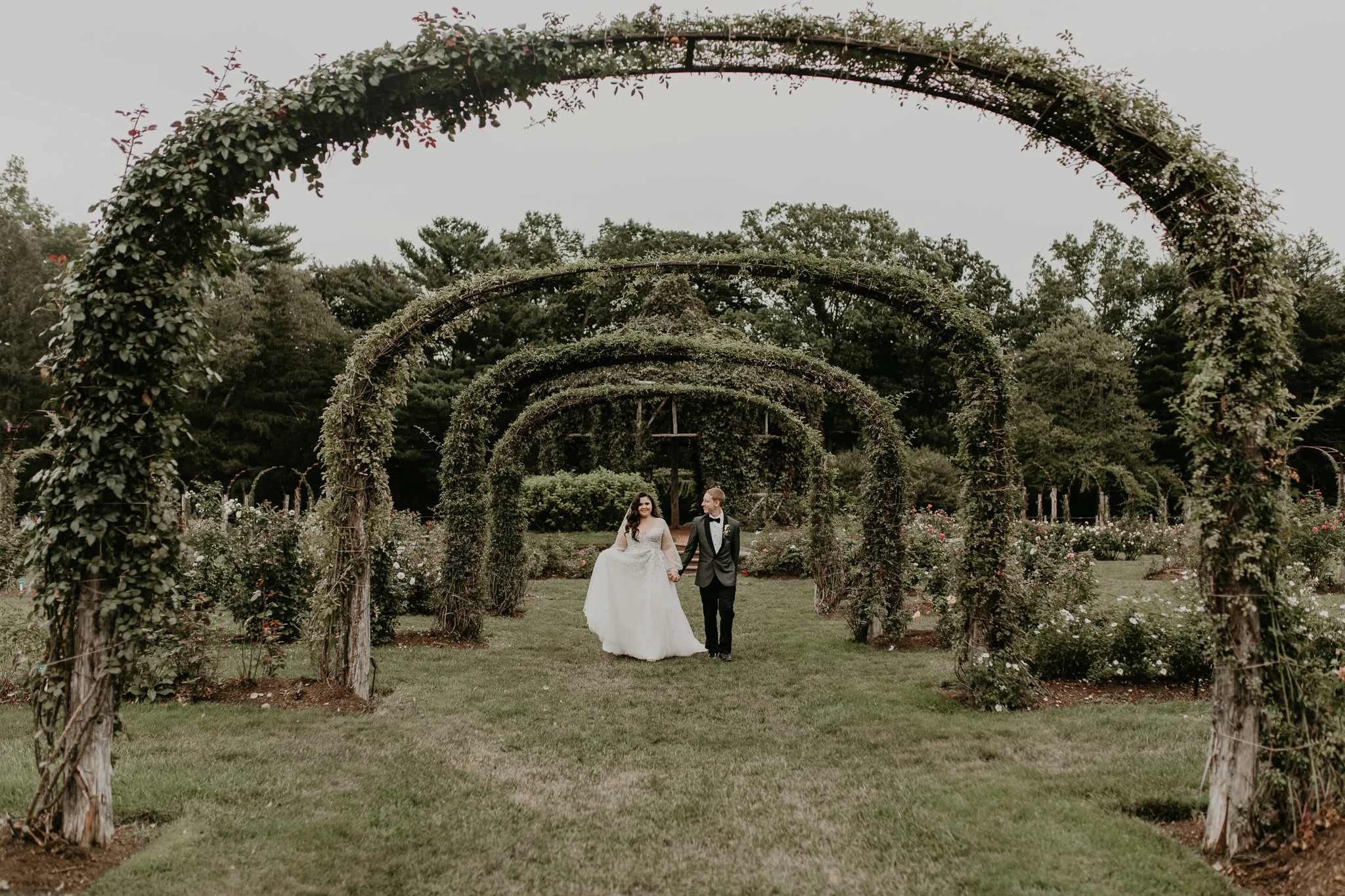 H+A_Hartford_Connecticut_RoseGarden_Wedding035.jpg