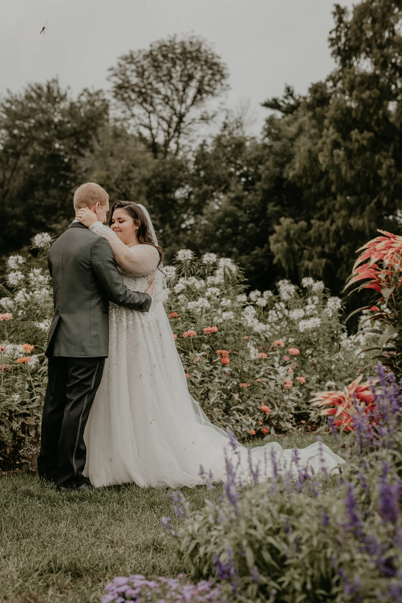 H+A_Hartford_Connecticut_RoseGarden_Wedding040.jpg