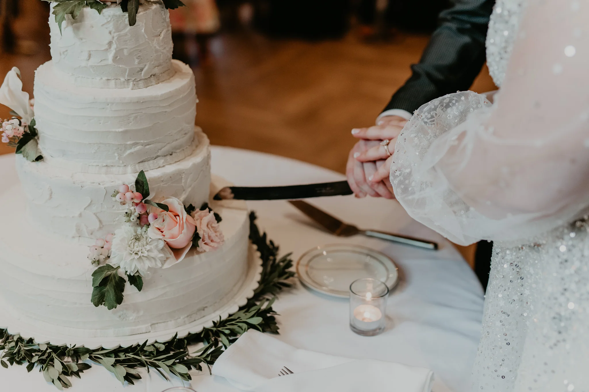 H+A_Hartford_Connecticut_RoseGarden_Wedding071.jpg