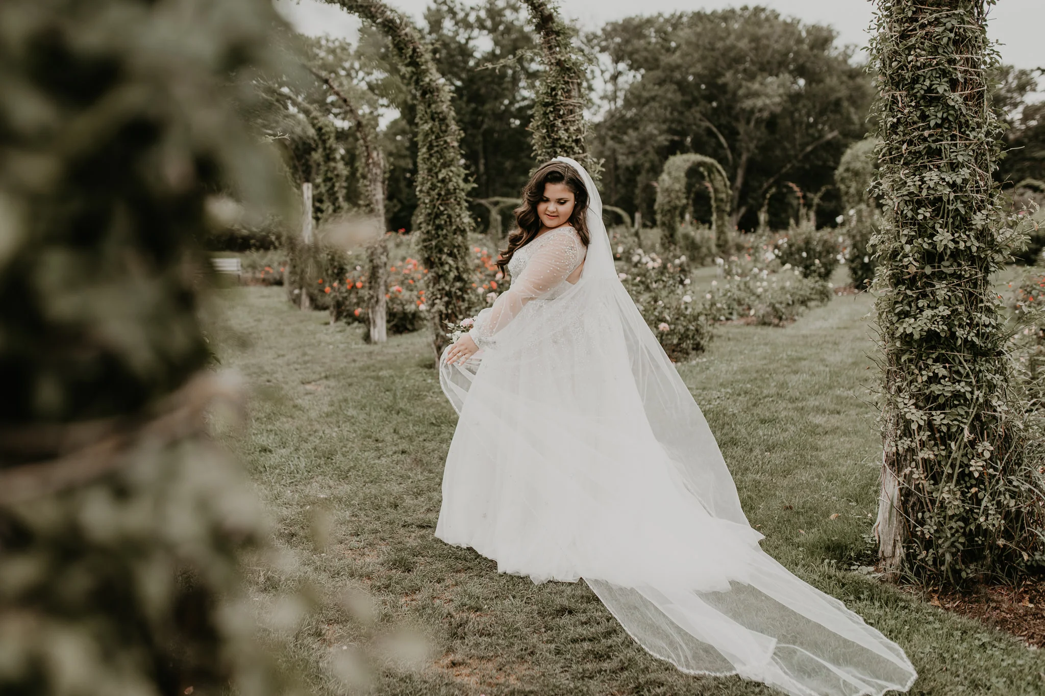 H+A_Hartford_Connecticut_RoseGarden_Wedding031.jpg