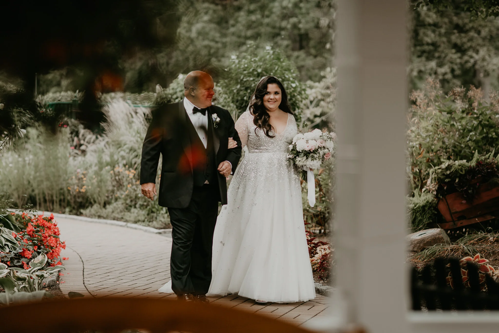 H+A_Hartford_Connecticut_RoseGarden_Wedding020.jpg