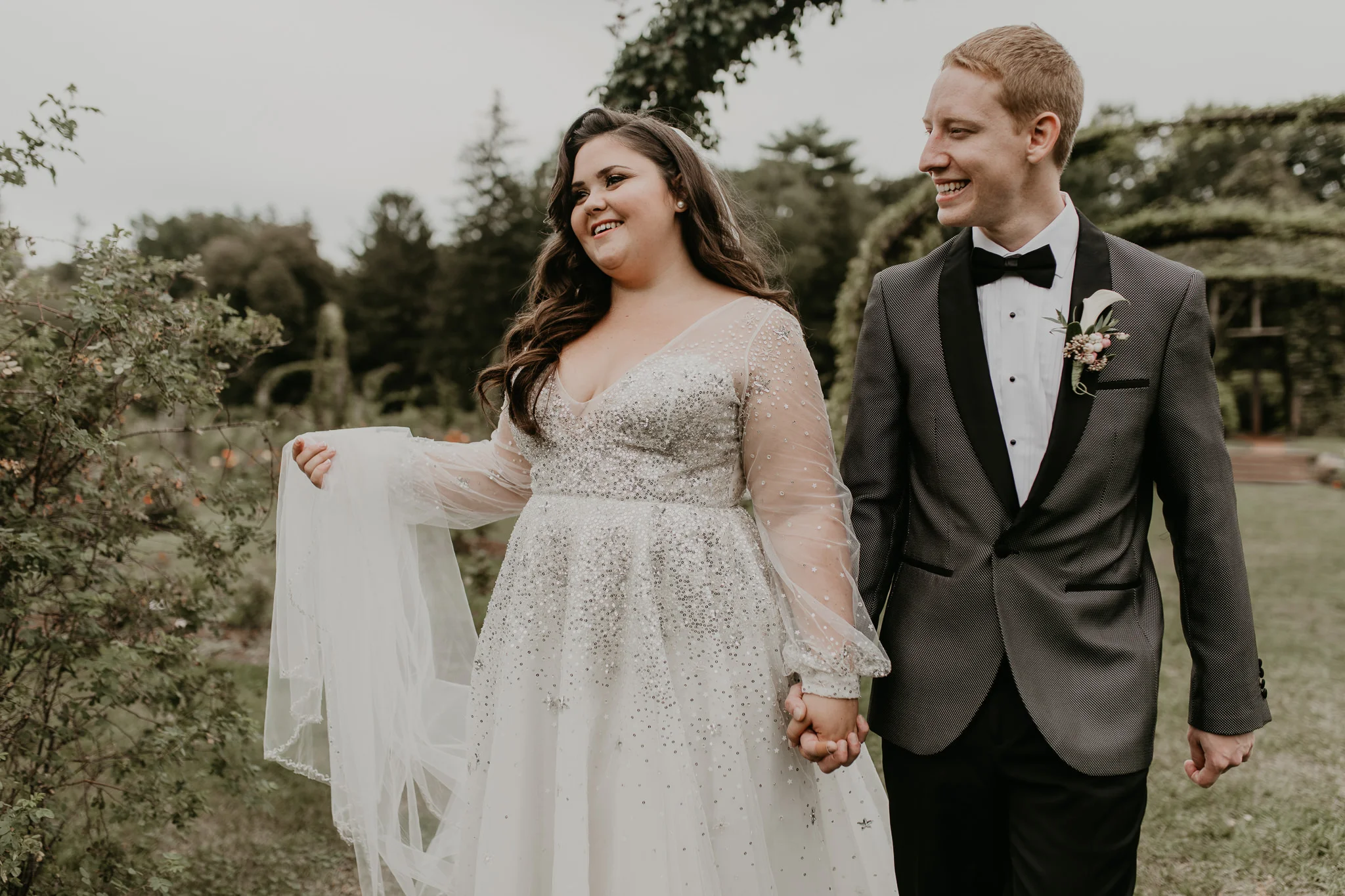 H+A_Hartford_Connecticut_RoseGarden_Wedding038.jpg