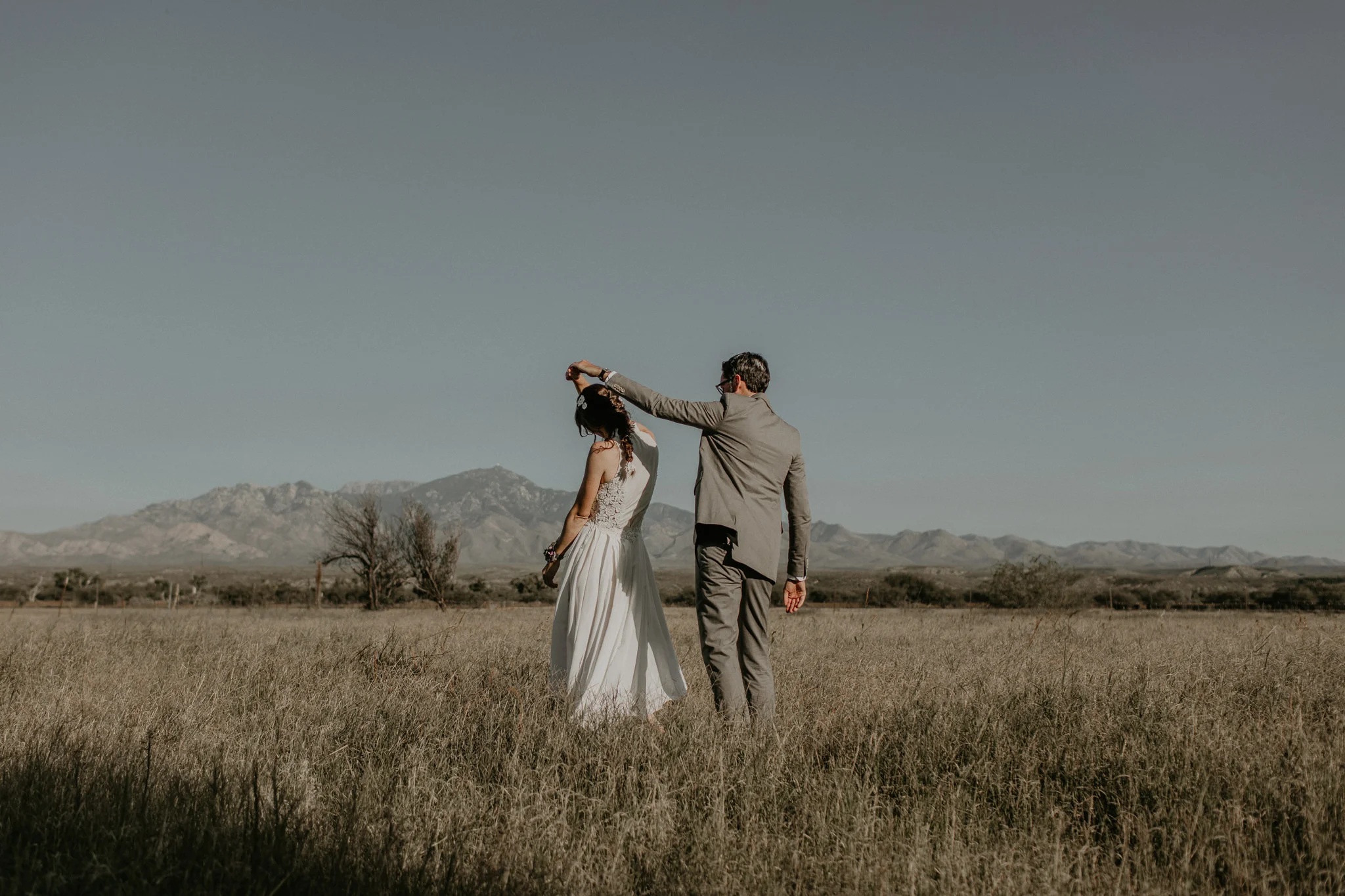 L+K_Tucson_AZ_Wedding_025.jpg