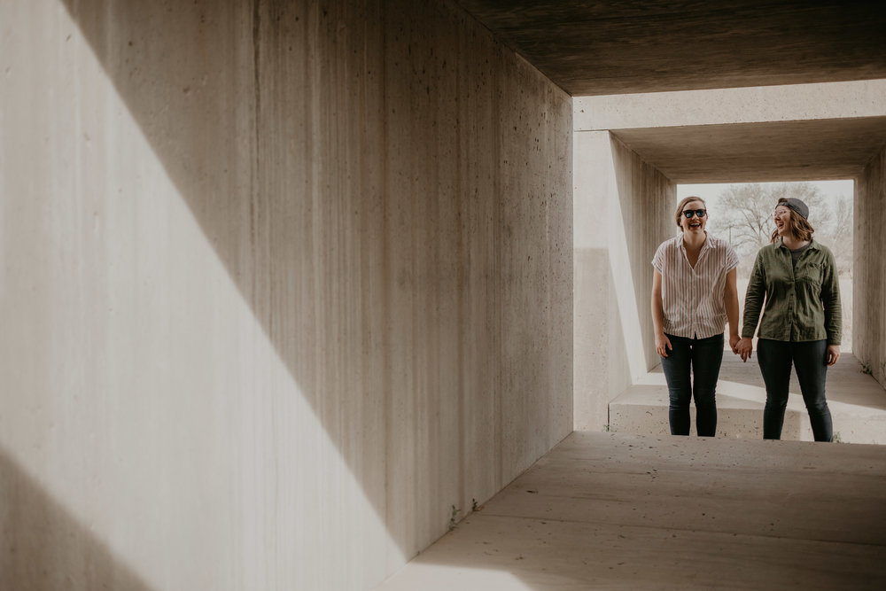 T+B_Desert_Couple_Session_Marfa_Texas_003.jpg