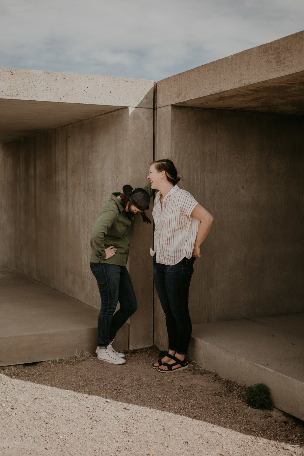 T+B_Desert_Couple_Session_Marfa_Texas_017.jpg