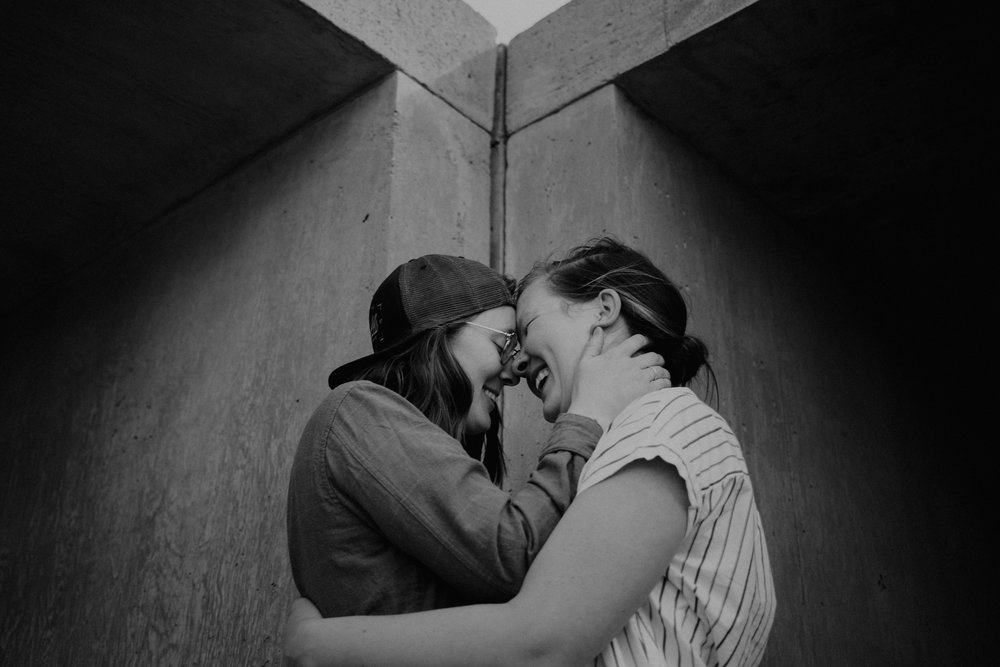 T+B_Desert_Couple_Session_Marfa_Texas_030.jpg