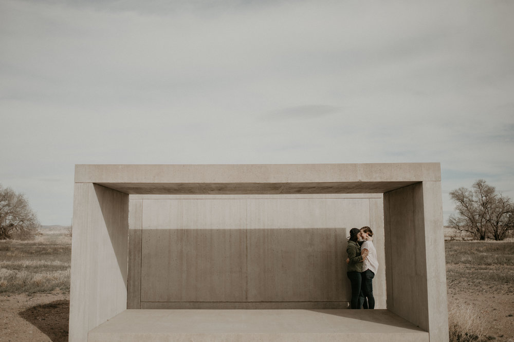 T+B_Desert_Couple_Session_Marfa_Texas_032.jpg