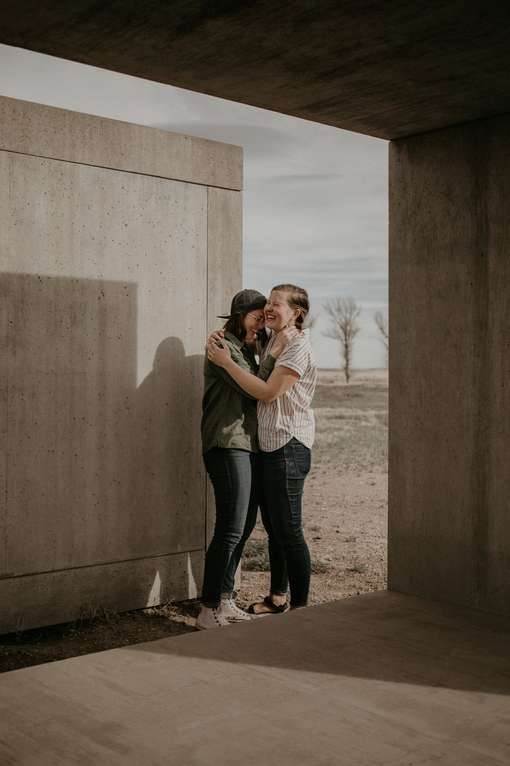 T+B_Desert_Couple_Session_Marfa_Texas_034.jpg