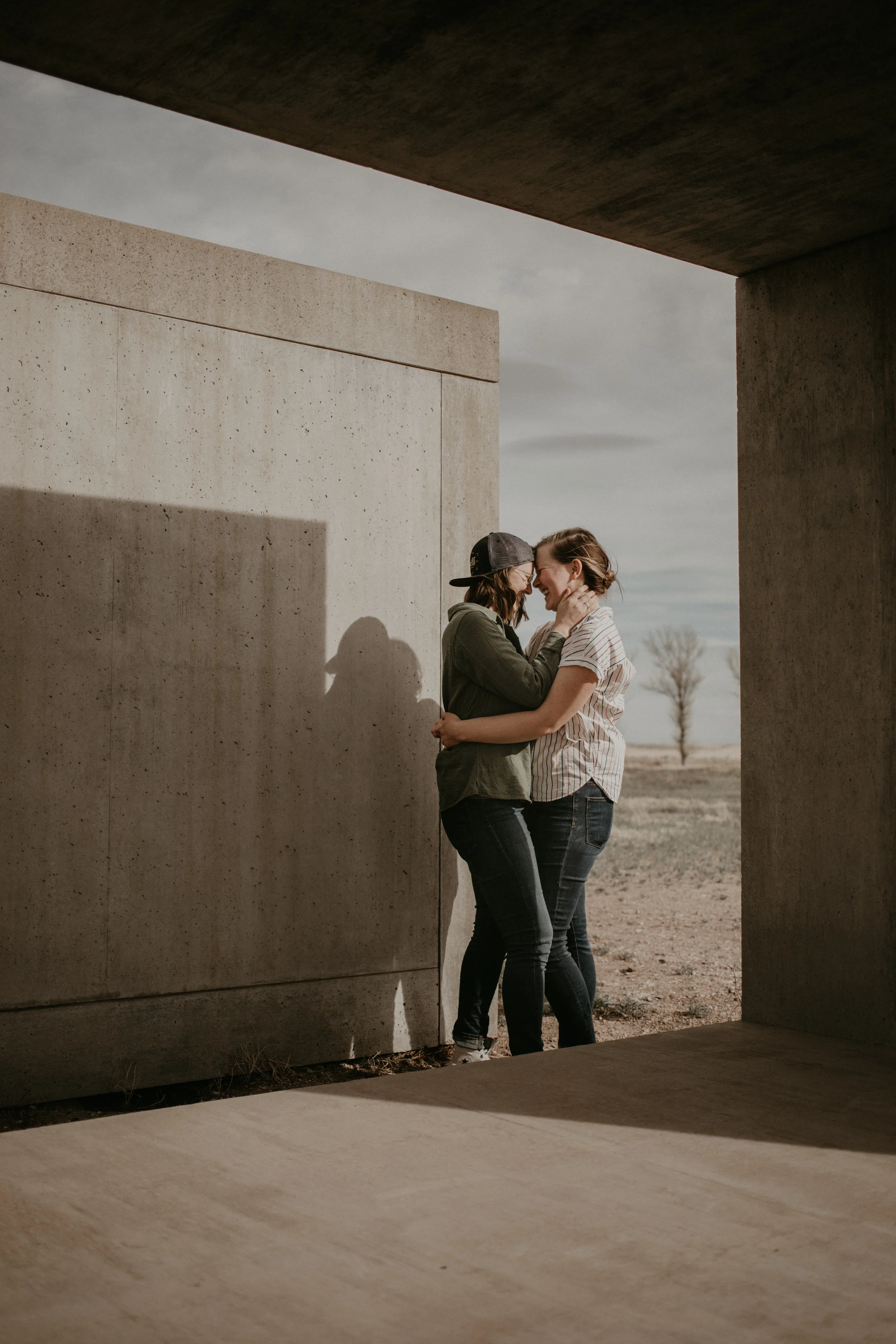 T+B_Desert_Couple_Session_Marfa_Texas_039.jpg