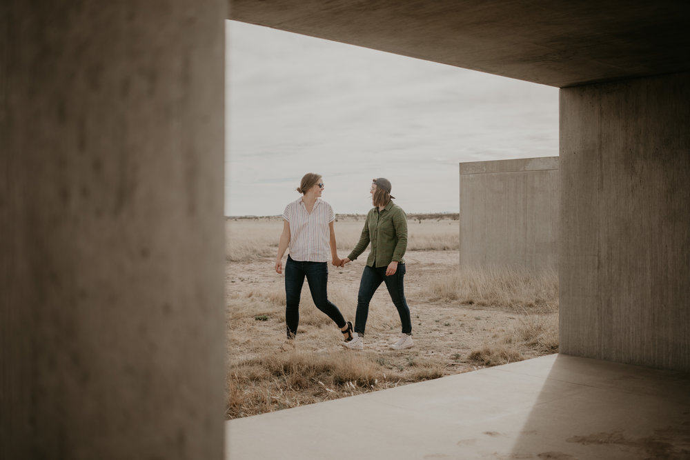 T+B_Desert_Couple_Session_Marfa_Texas_047.jpg