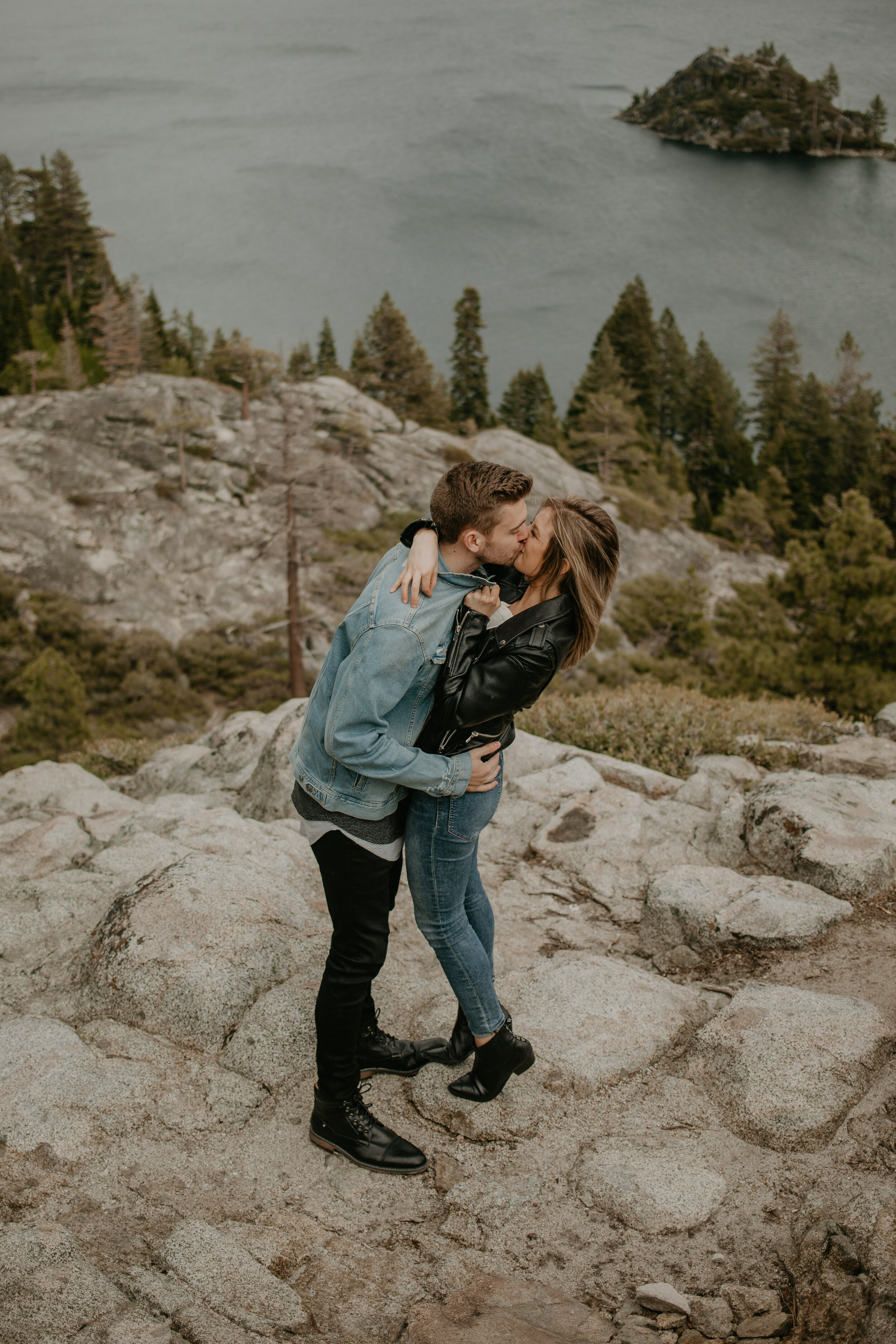 S+P_South_Lake_Tahoe_Adventure_Couple_Session_Inspiration_007.jpg