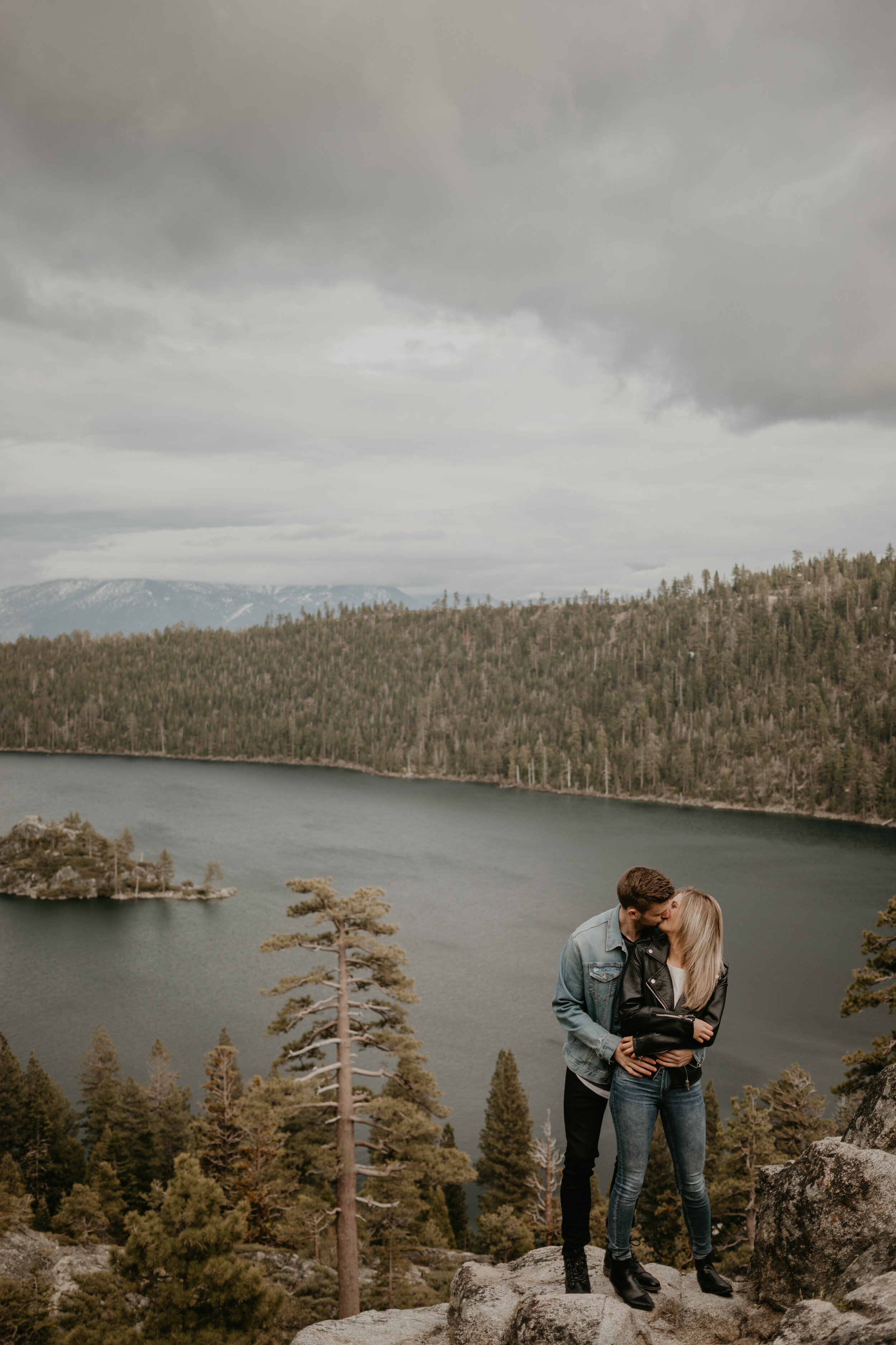 S+P_South_Lake_Tahoe_Adventure_Couple_Session_Inspiration_030.jpg