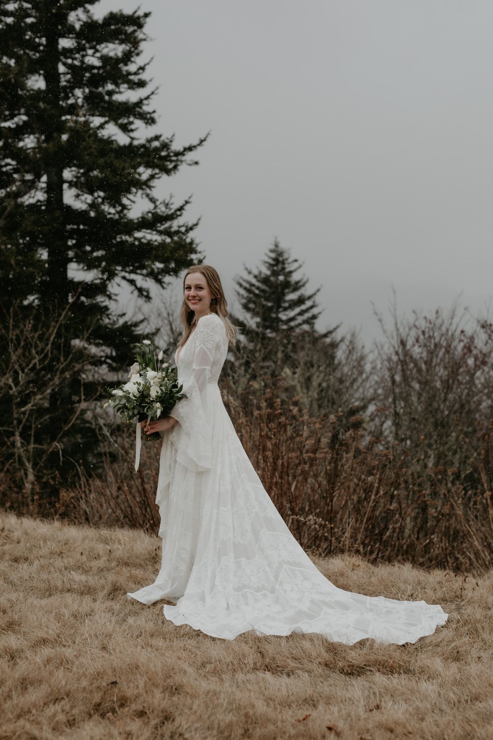 KT-Black-Balsam-Blue-Ridge-Parkway-Hiking-Snow-Winter-Elopement-North-Carolina-Asheville-050.jpg