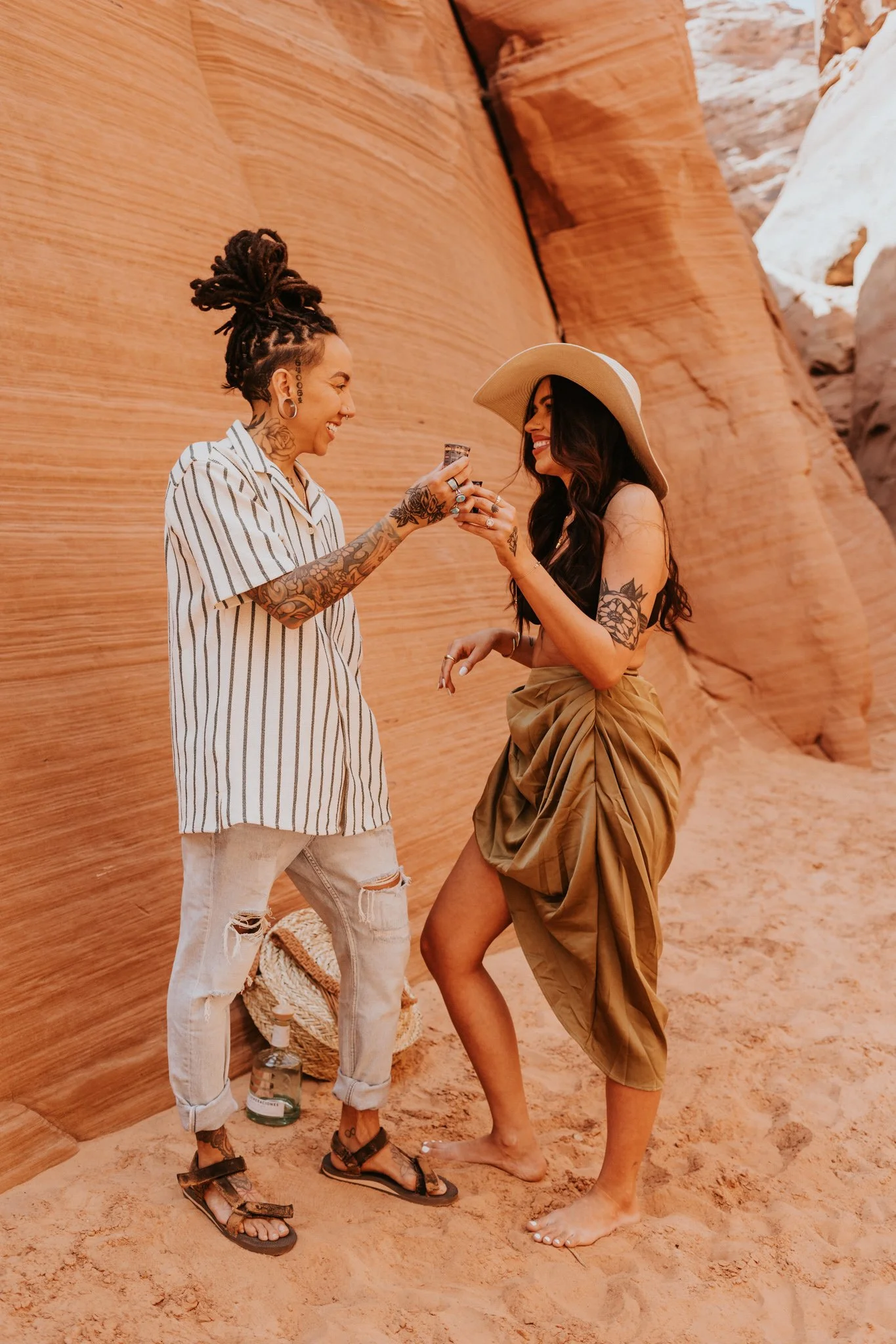 E+L_Lake_Powell_Elopement_016.jpg