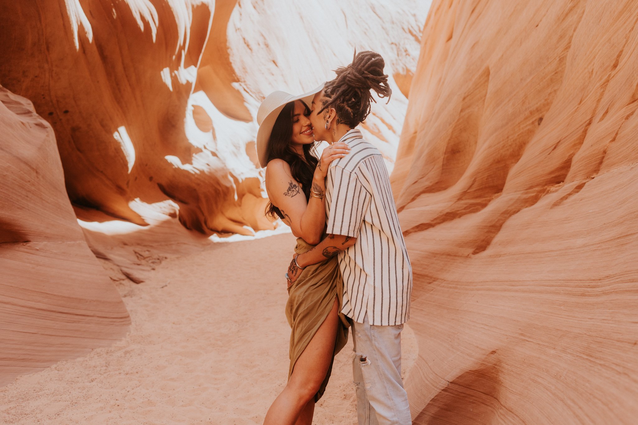 E+L_Lake_Powell_Elopement_019.jpg