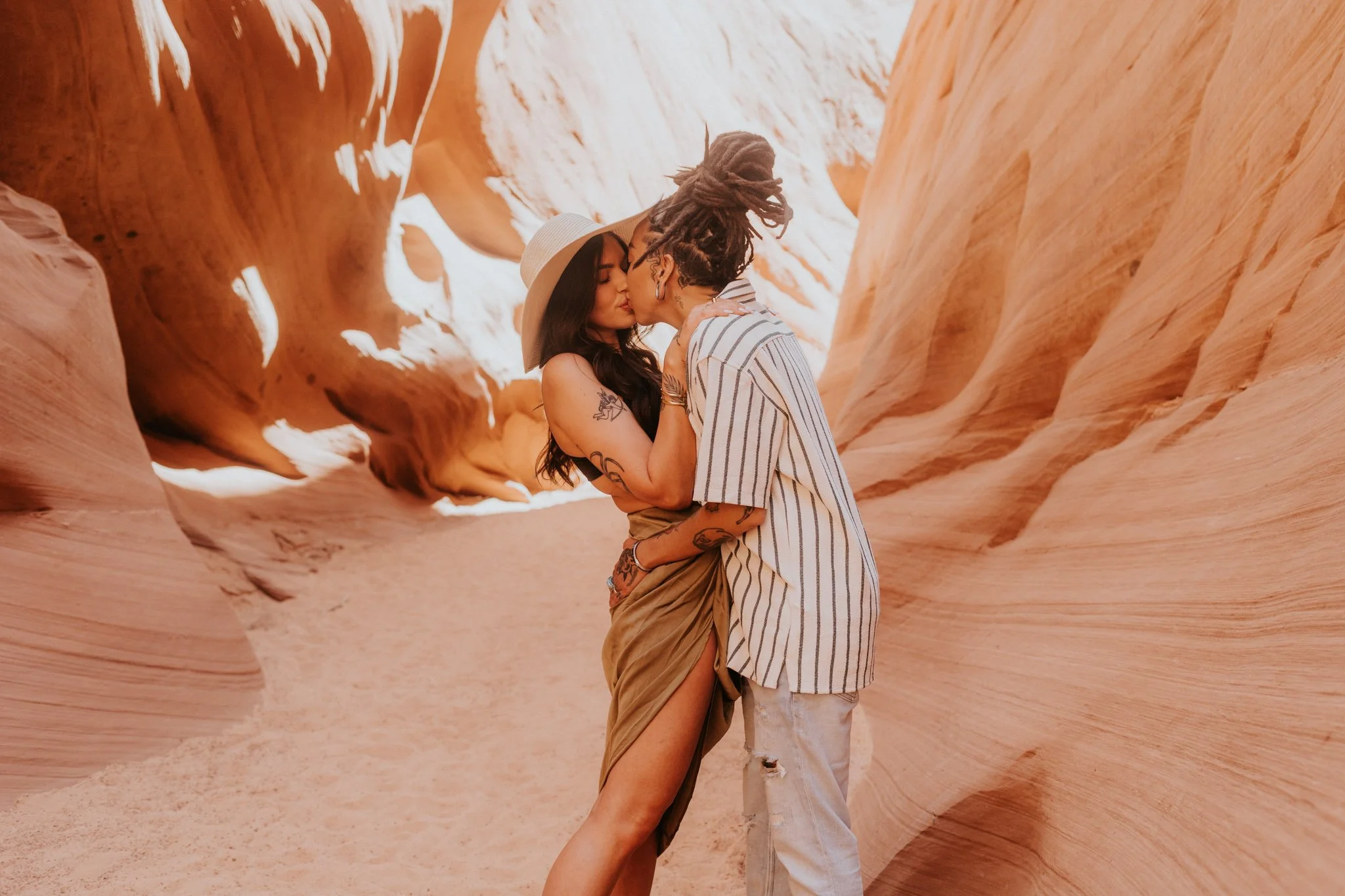 E+L_Lake_Powell_Elopement_020.jpg