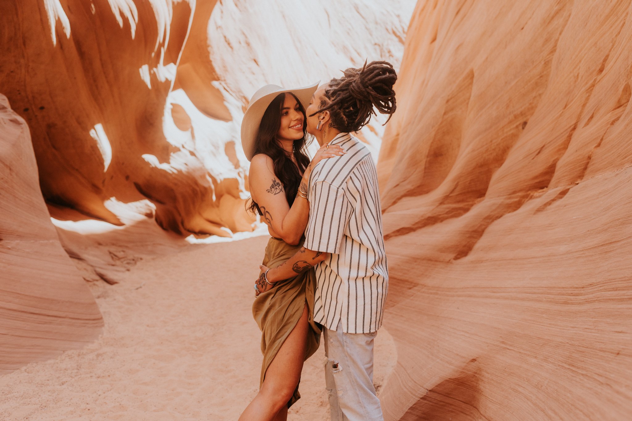E+L_Lake_Powell_Elopement_021.jpg