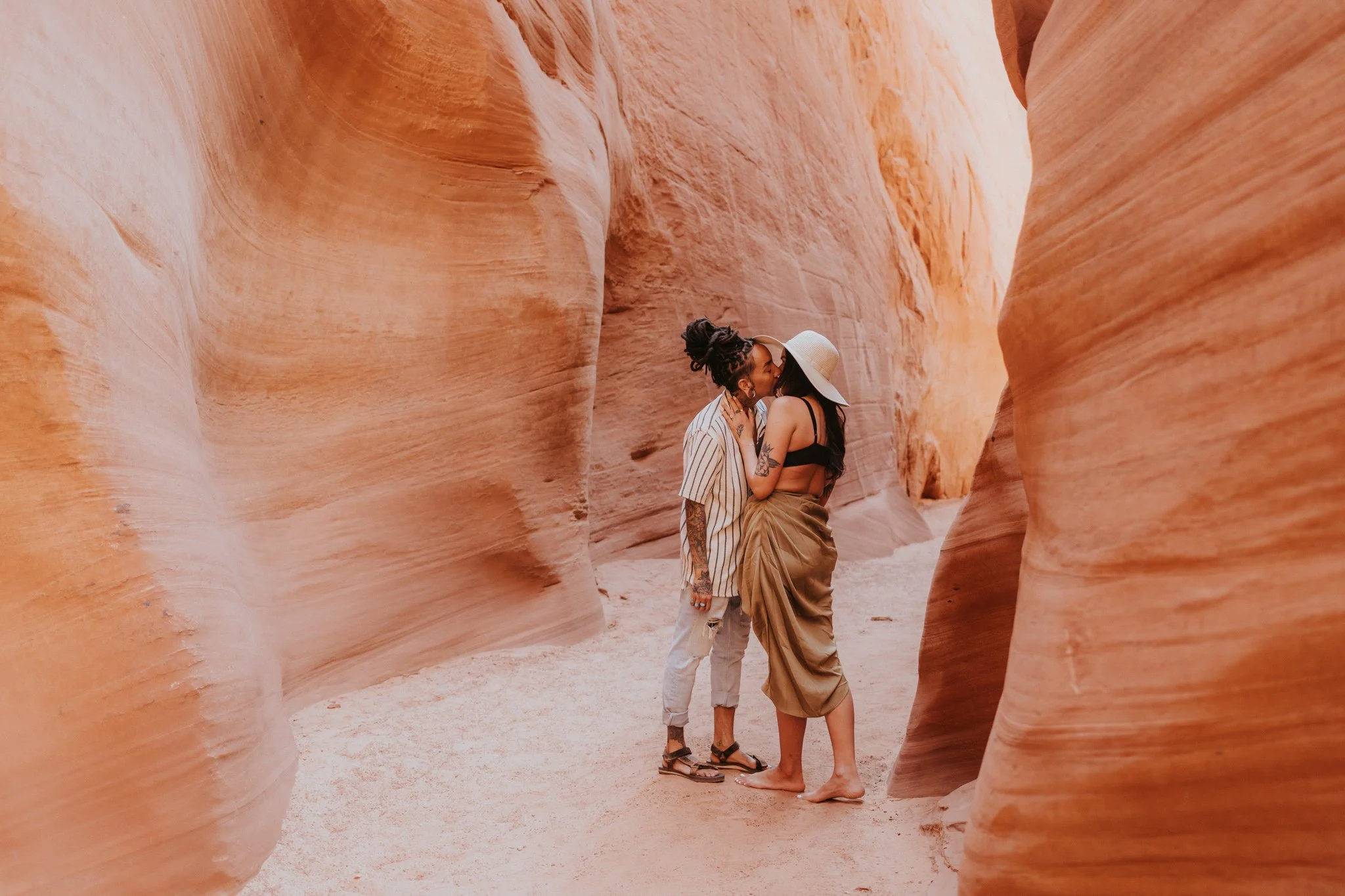 E+L_Lake_Powell_Elopement_026.jpg