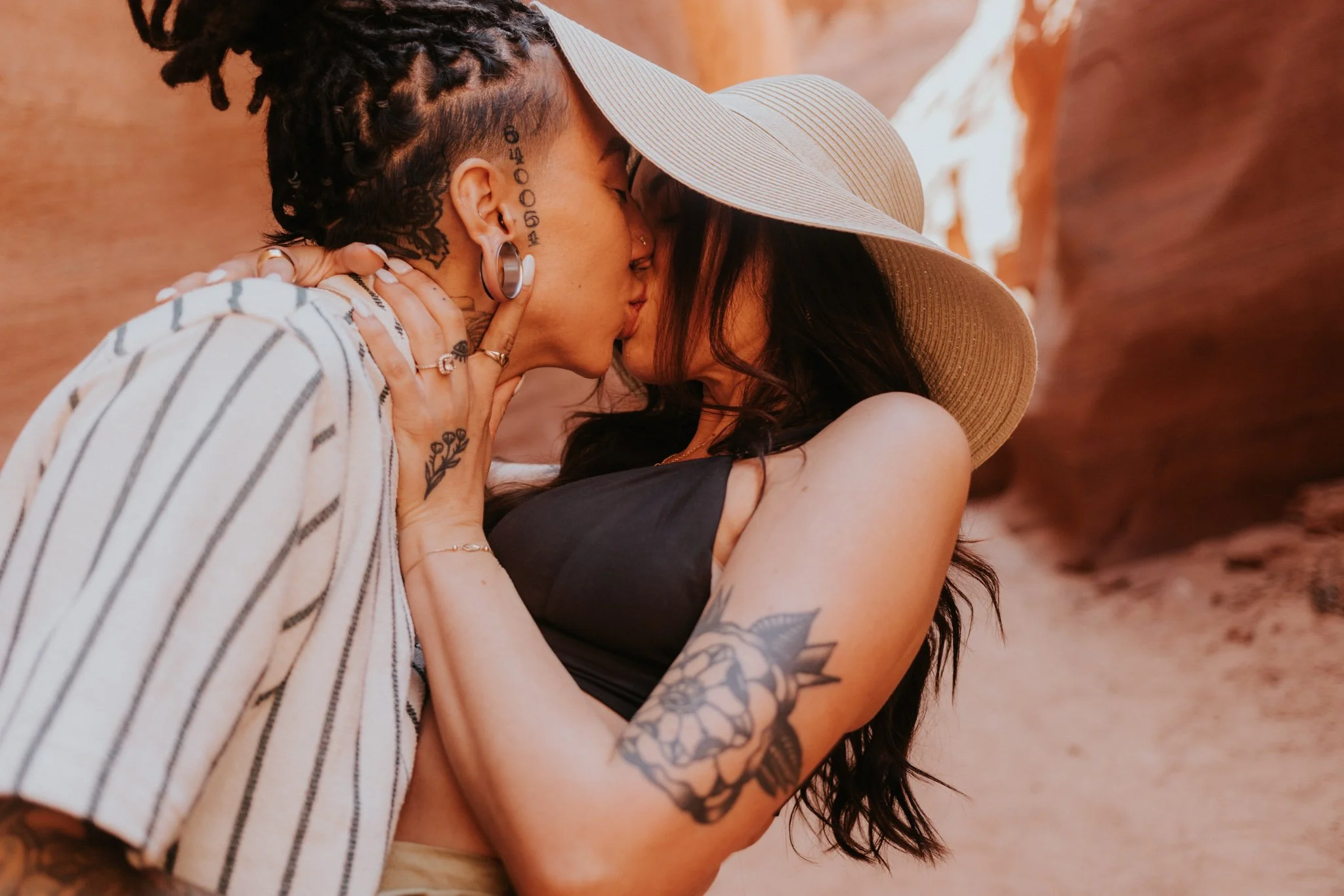 E+L_Lake_Powell_Elopement_032.jpg