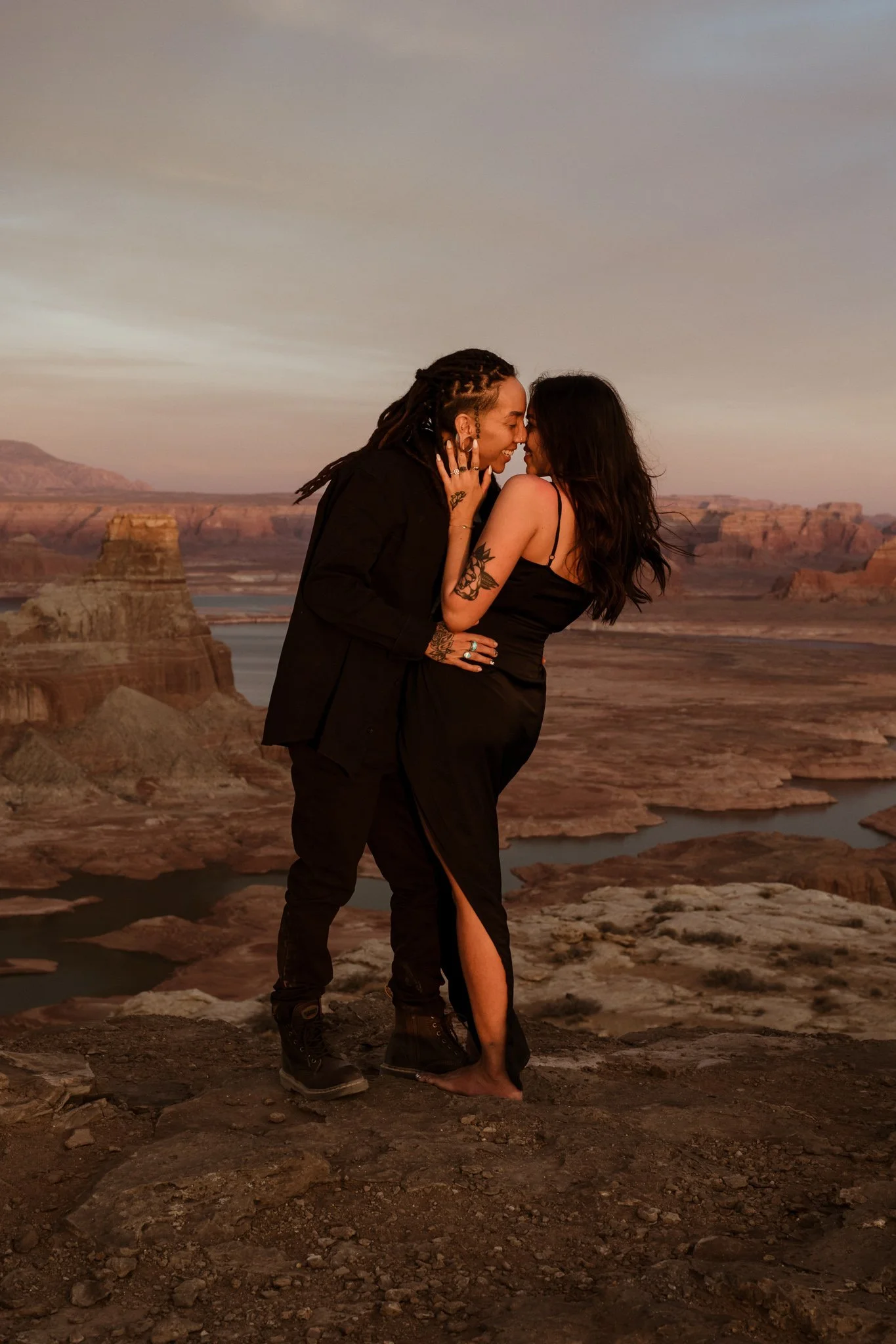 E+L_Lake_Powell_Elopement_079.jpg