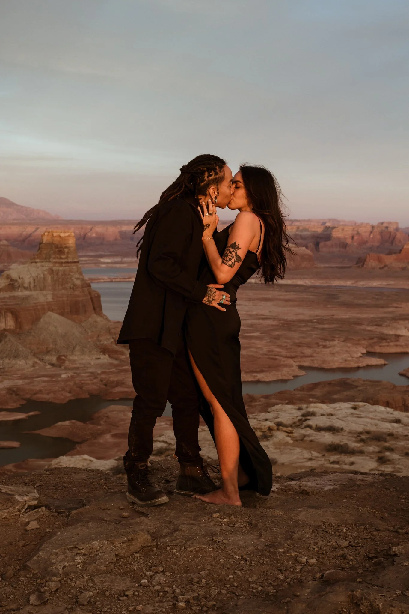 E+L_Lake_Powell_Elopement_081.jpg