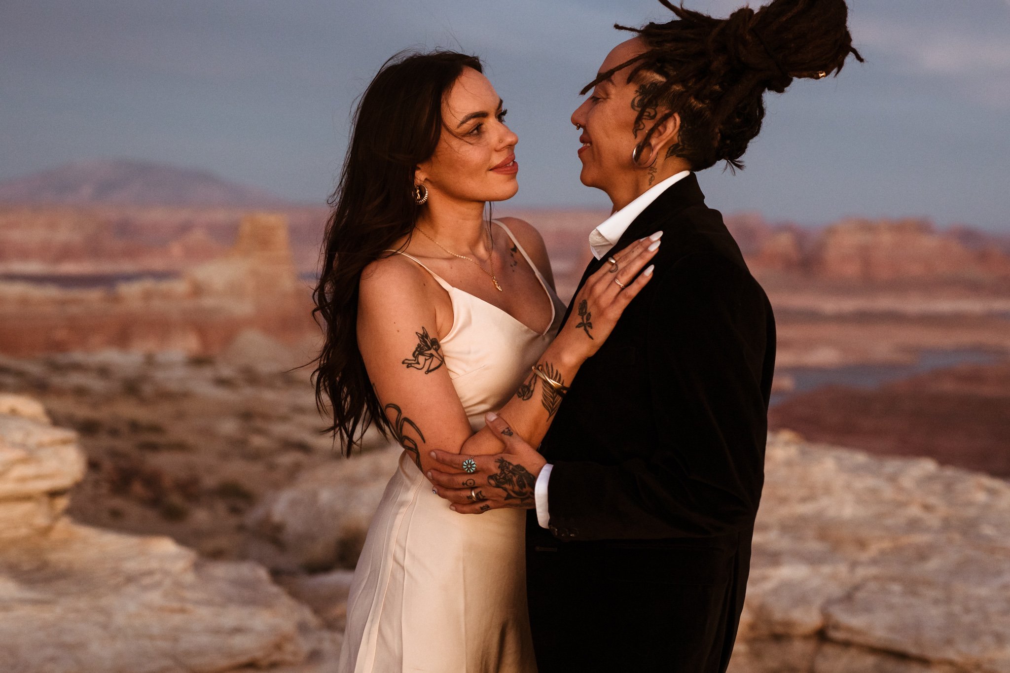 E+L_Lake_Powell_Elopement_105.jpg