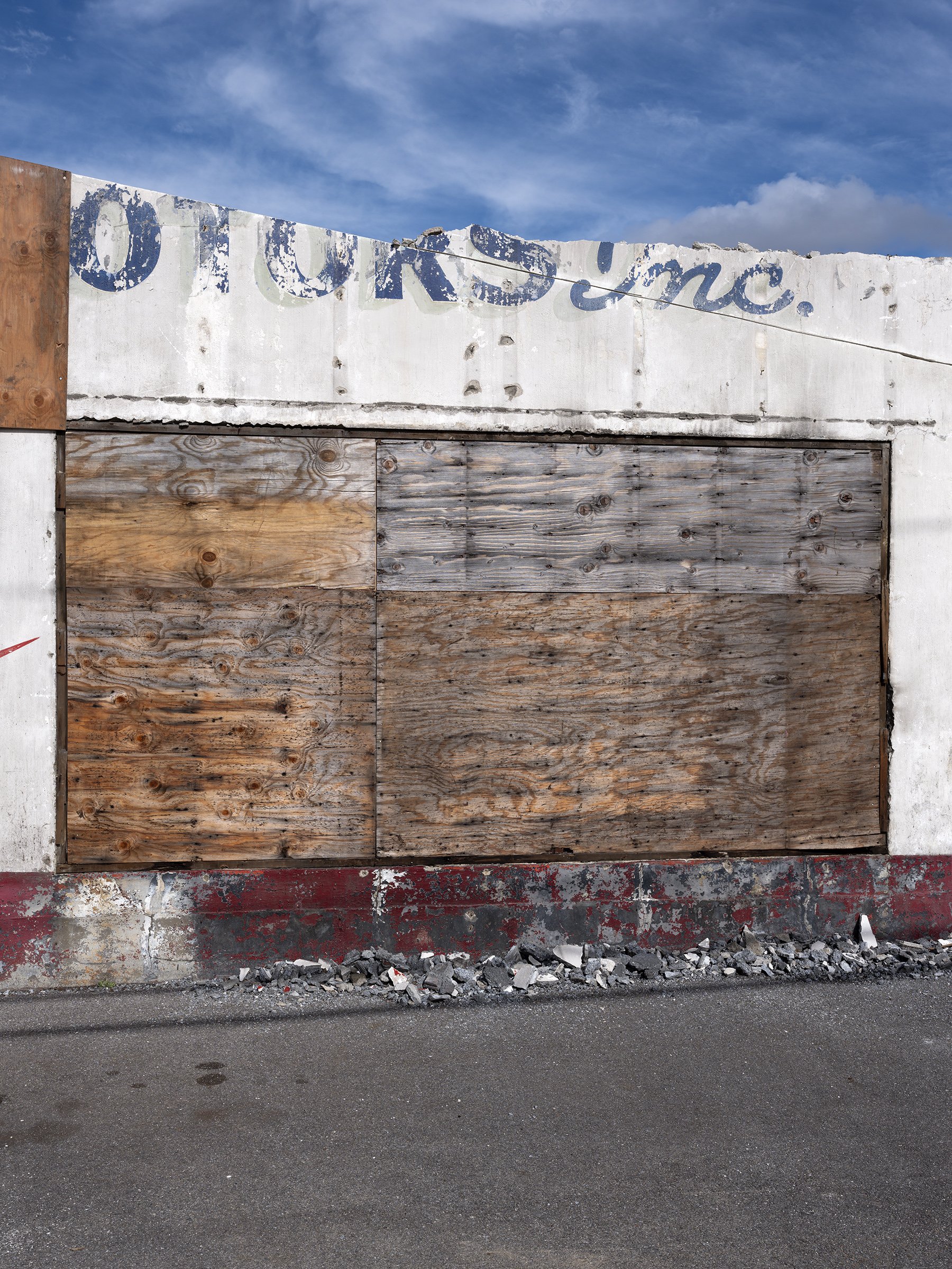  Motors Inc, archival pigment print, 40x30”, 2022 