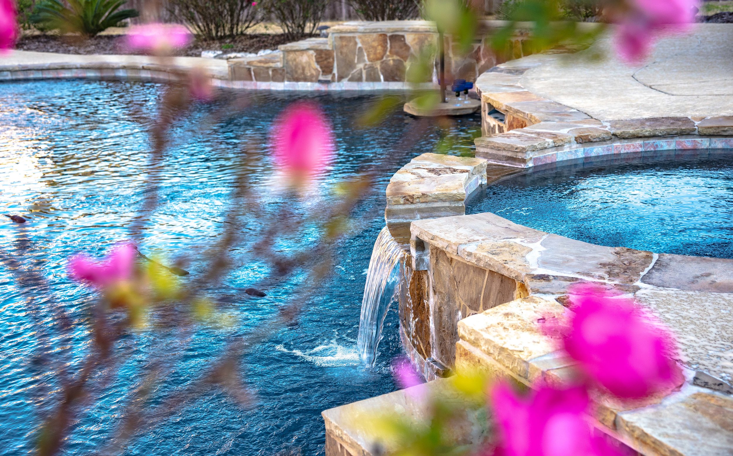 Pool an Hot Tub