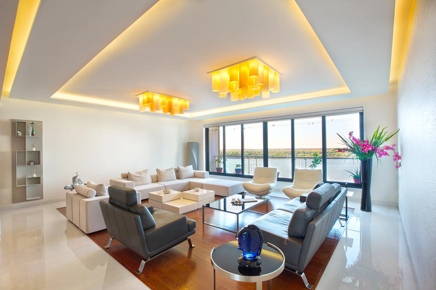 PujaKedia_FourSeason_LivingRoom1.jpg