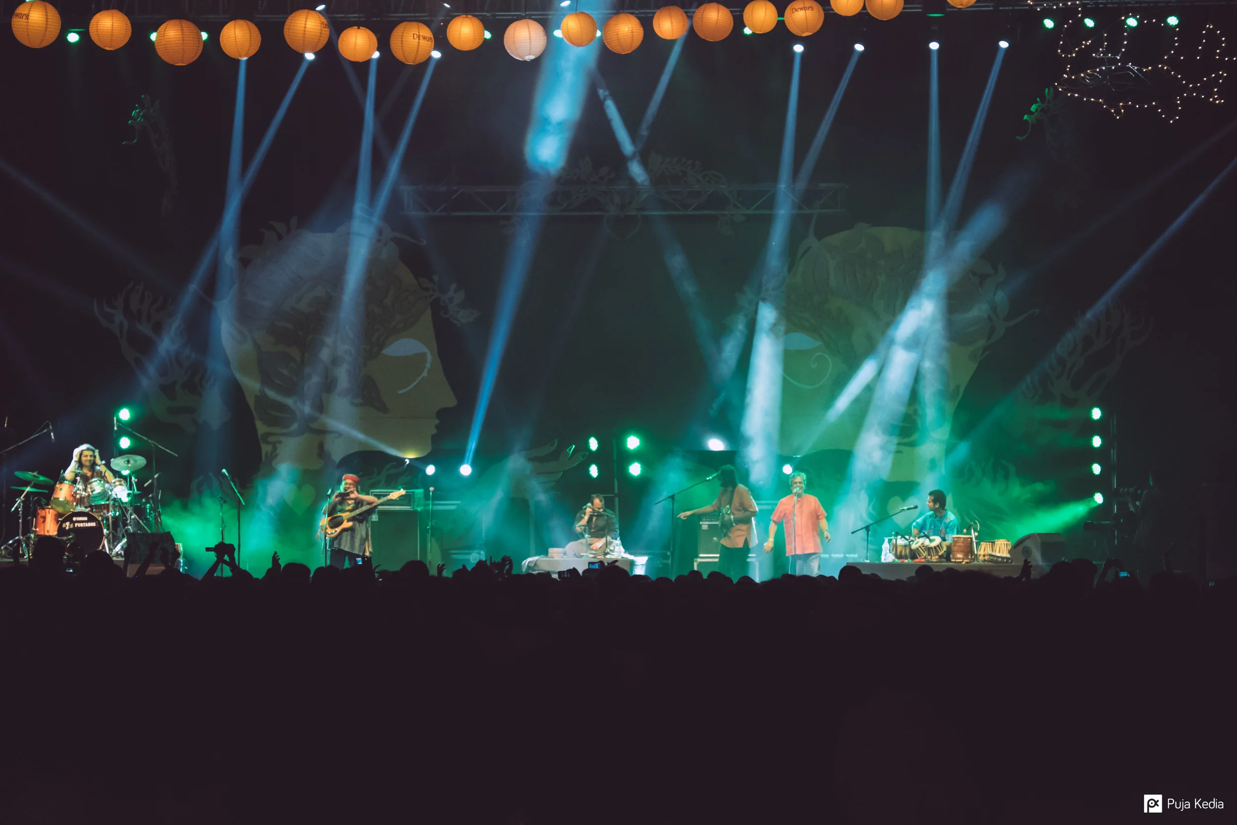 Indian Ocean featuring Selvaganesh on stage