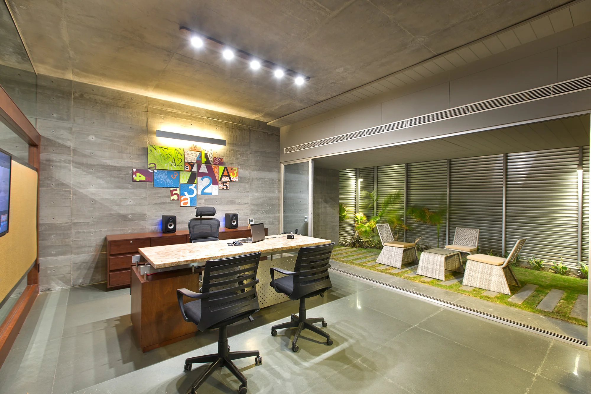 pujakedia-architecture-18.jpg