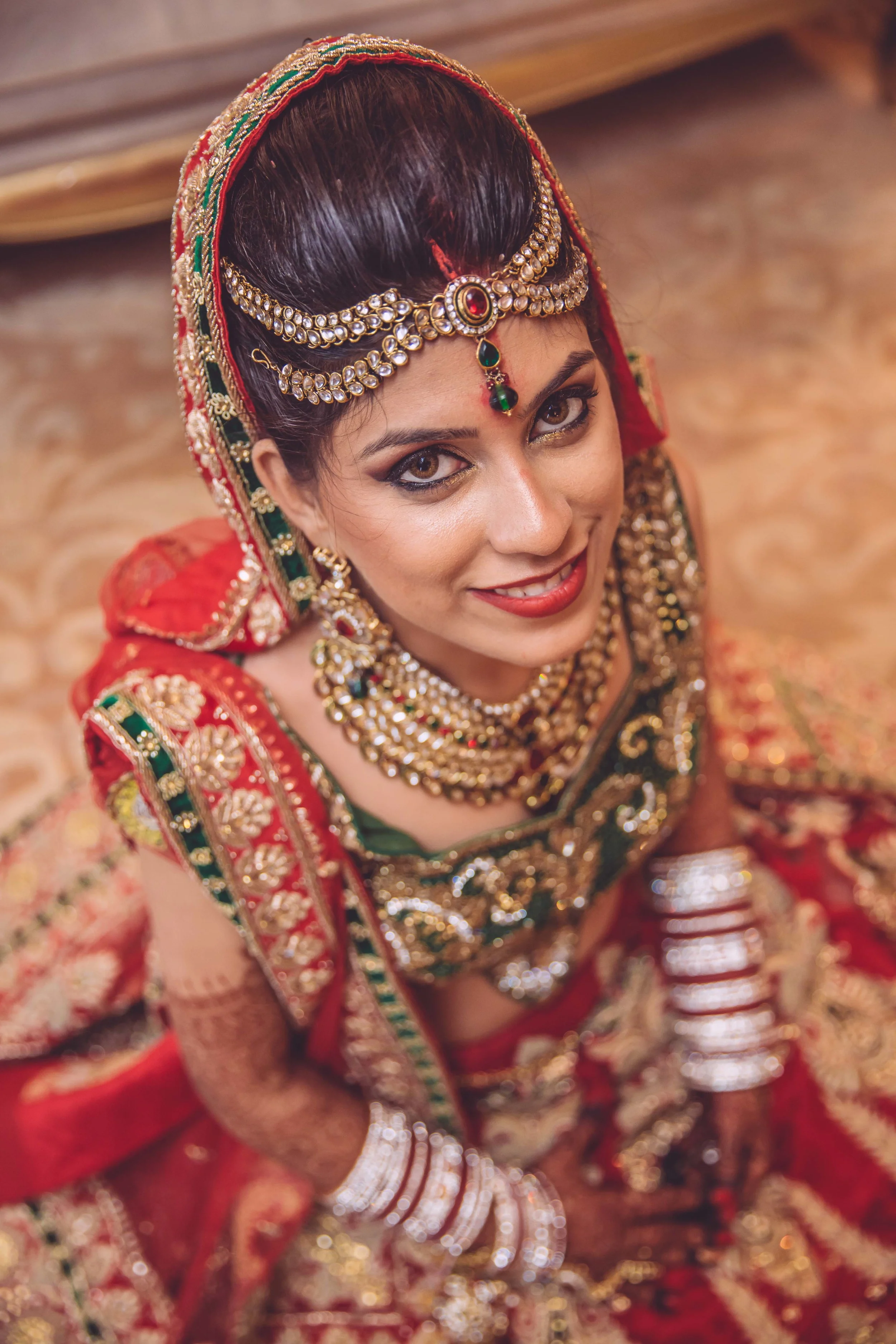 PujaKedia_Nisha Getting Ready BW-83.jpg