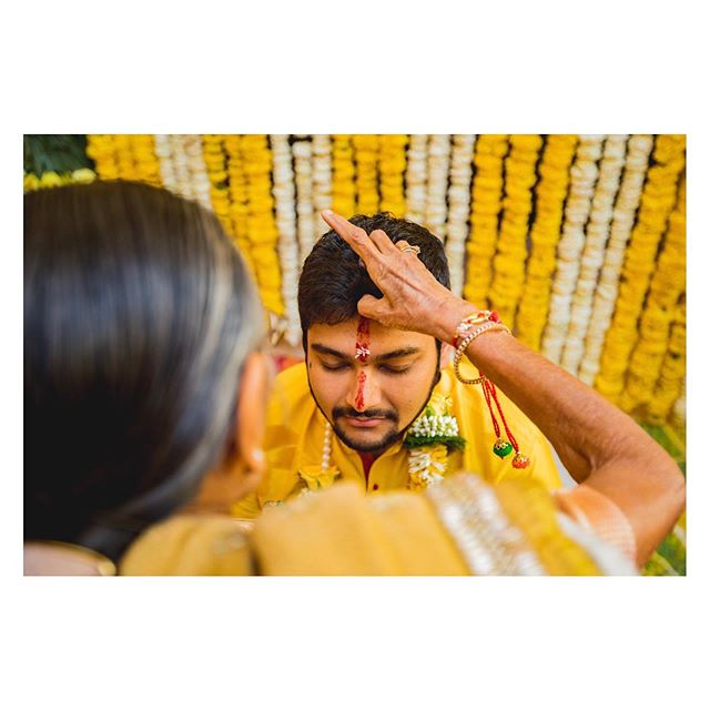 Of big blessings and small tilaks! 😌
-
-
Palak &amp; Pralav.
Jodhpur.
-
-
#MinistryOfMemories #MemoryKeepers #MinistryApproved #MemoriesForever #MadeWithLove #LovePortraits #Weddings #DestinationWeddings #RealWeddings #IndianWeddings #WeddingPhotogr