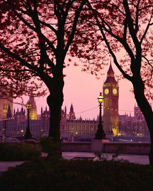 London at Sunset via Tess Rhodes