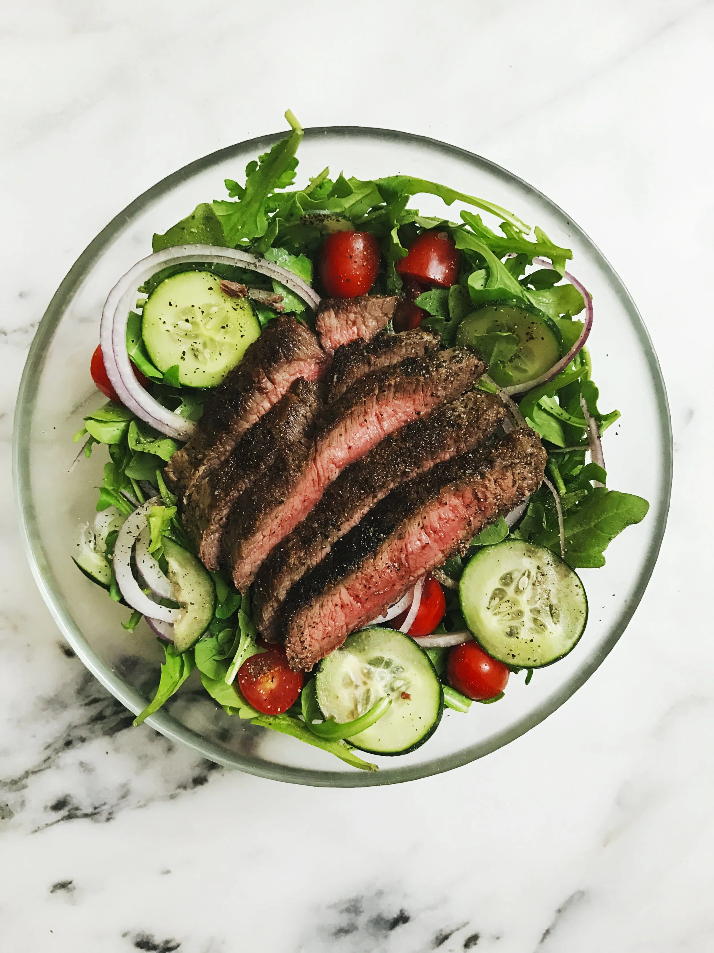 FLATIRON STEAK SALAD WITH SRIRACHA DRESSING 