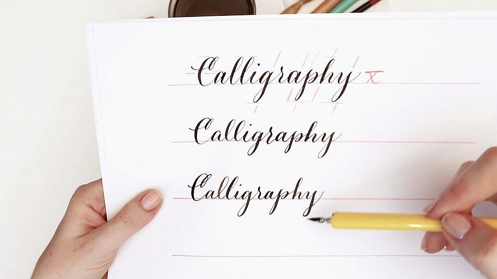 Still frame from free video class on finding your modern calligraphy style