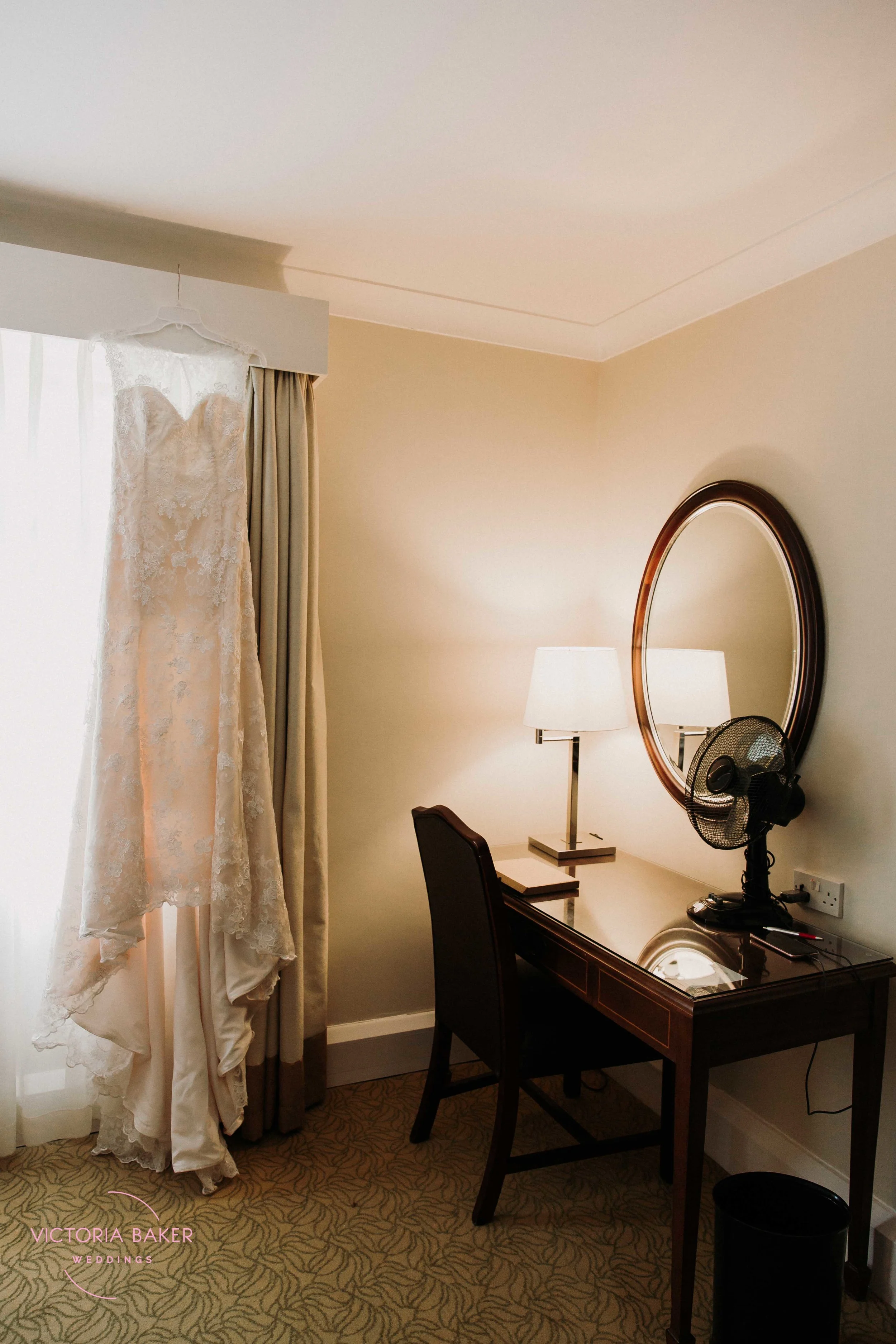 VICTORIABAKERWEDDINGSRebecca&ShaunHollinsHallWeddingPhotographer-95.jpg