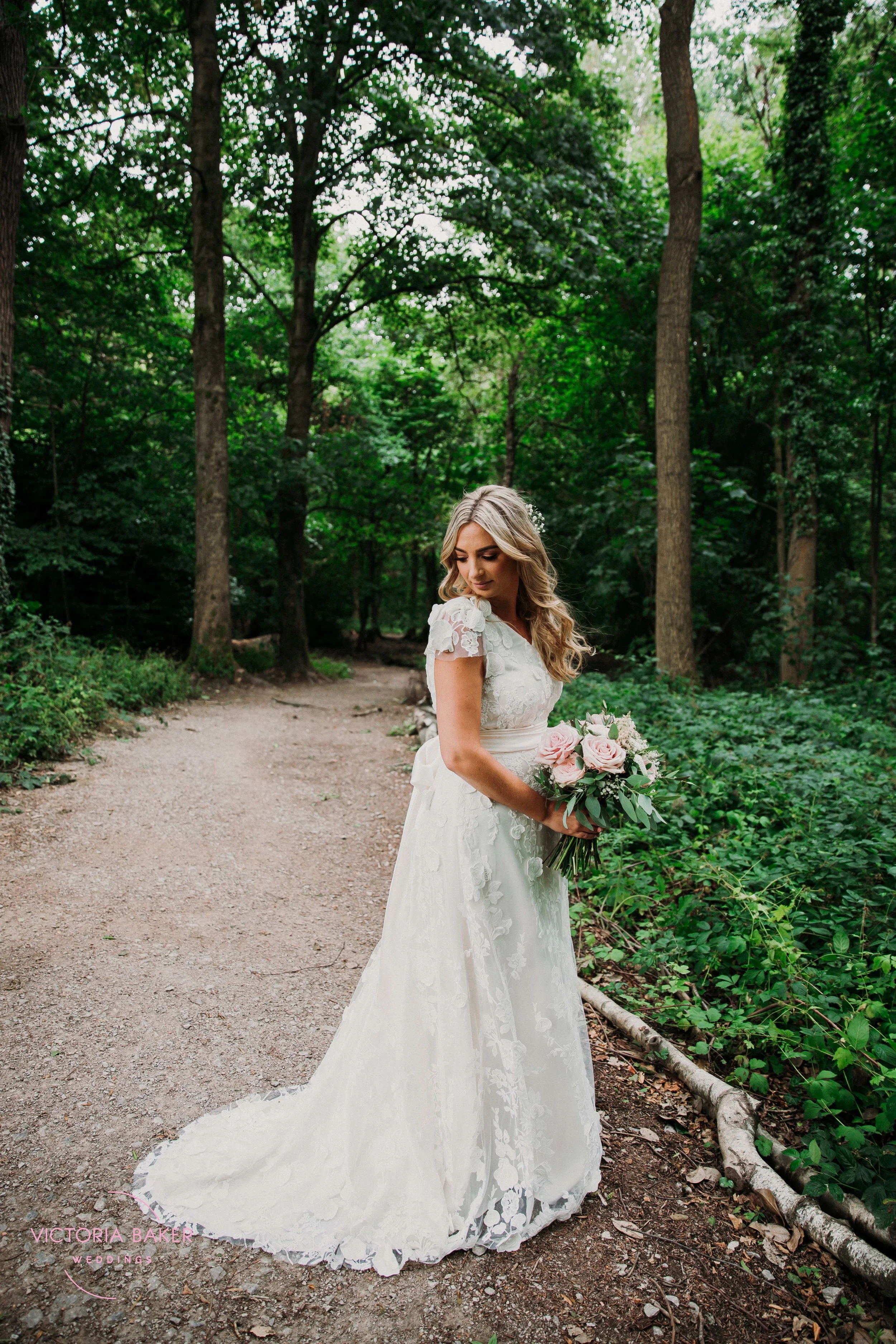 VICTORIABAKERWEDDINGSEmily&AdamSheffieldWedding-530.jpg