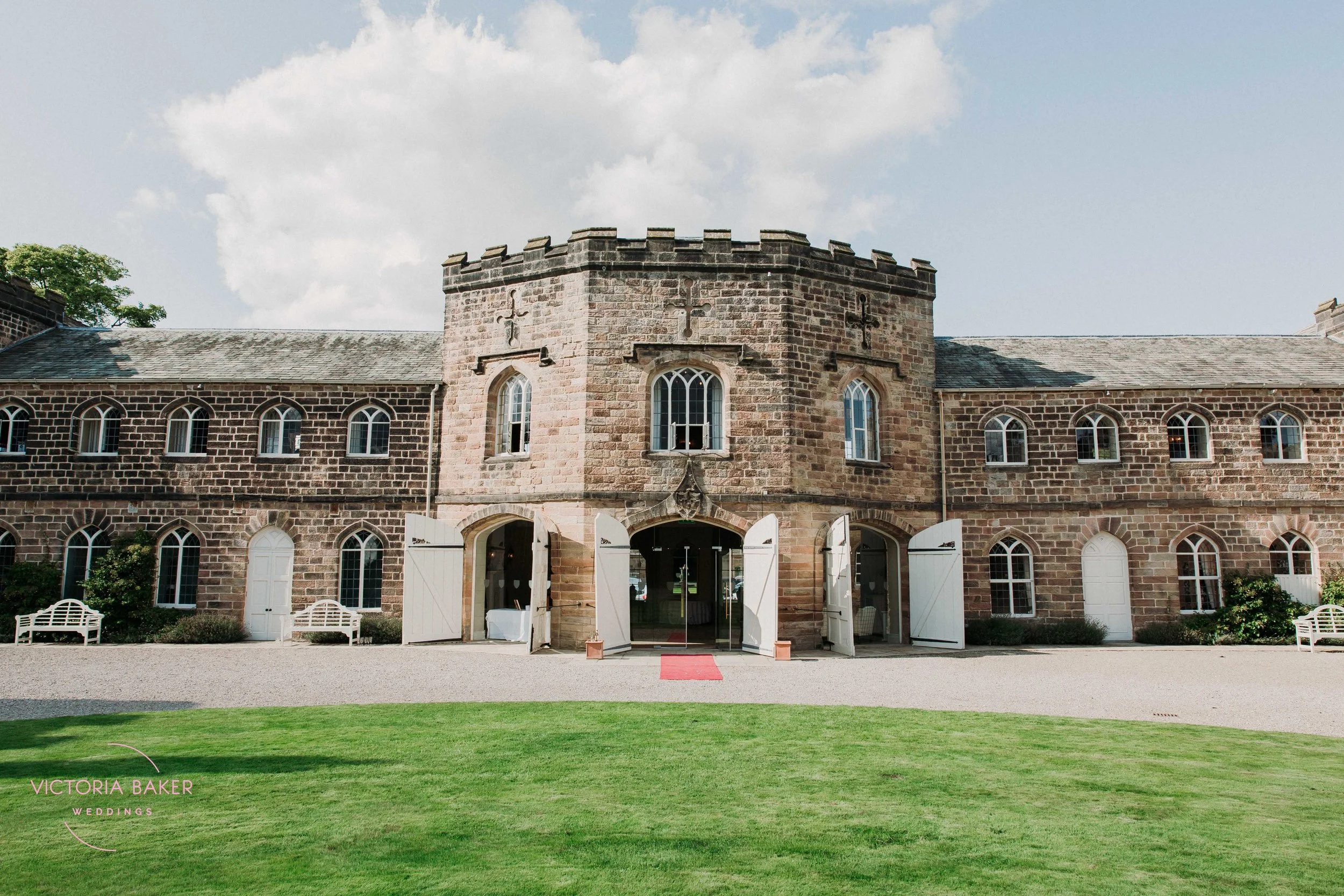 VICTORIABAKERWEDDINGSOlivia&AlexRipleyCastleWeddingPhotography-479.jpg