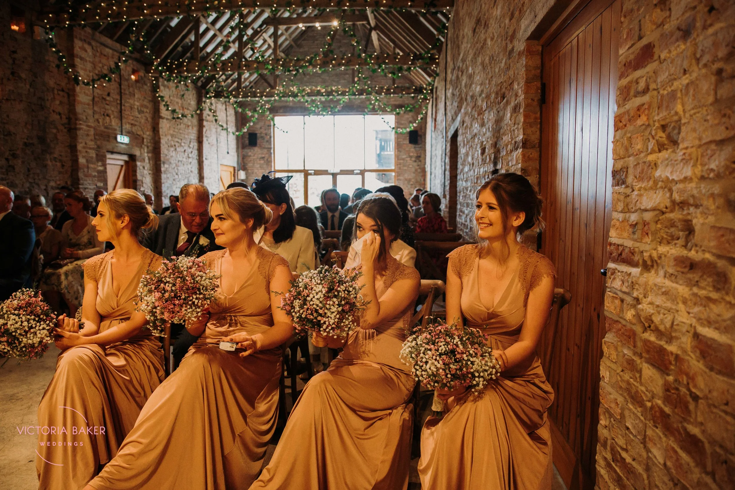 VICTORIABAKERWEDDINGSAbby&MattBarmbyfieldBarnWeddingPhotographer-209.jpg