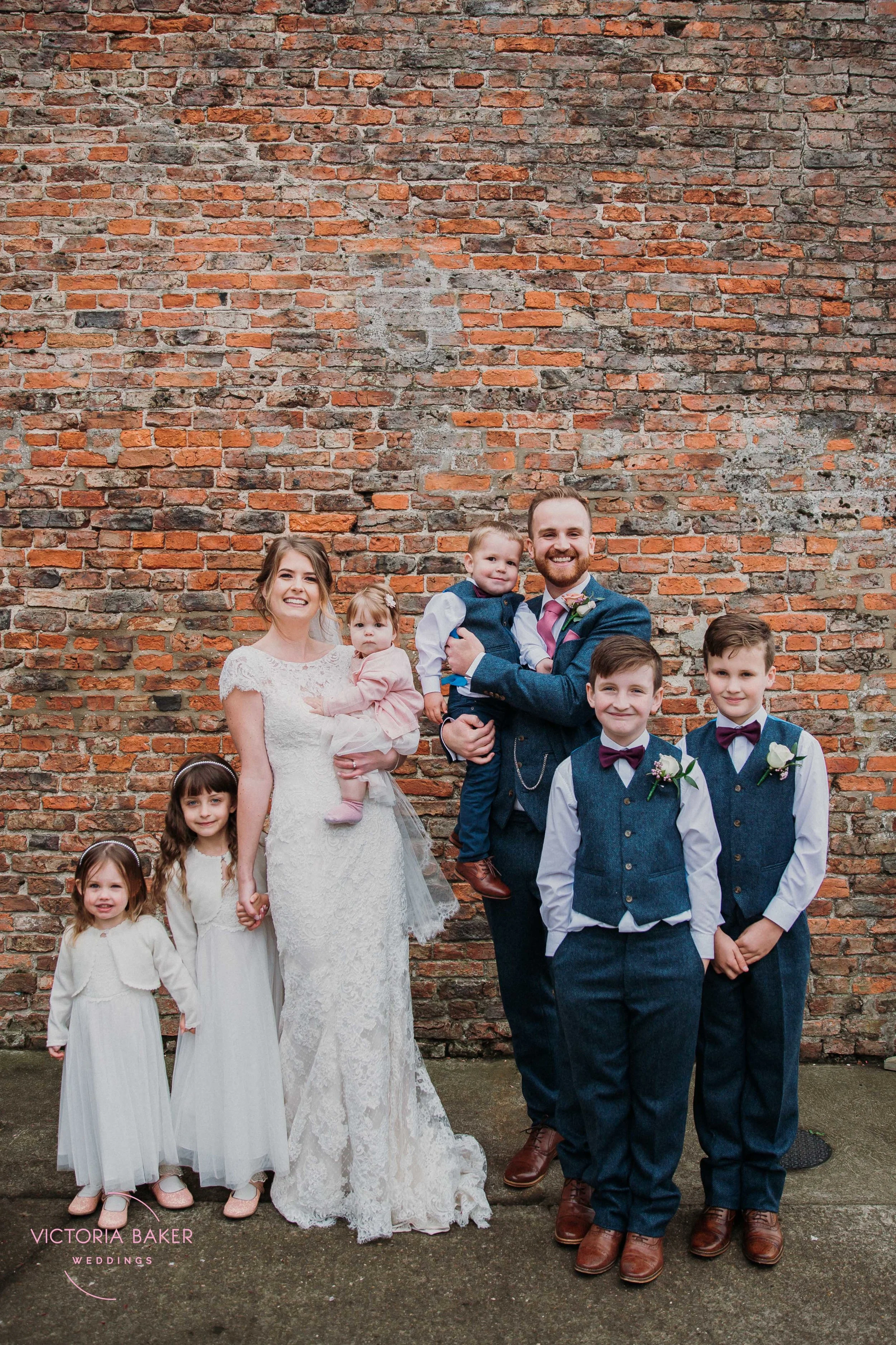 VICTORIABAKERWEDDINGSAbby&MattBarmbyfieldBarnWeddingPhotographer-312.jpg