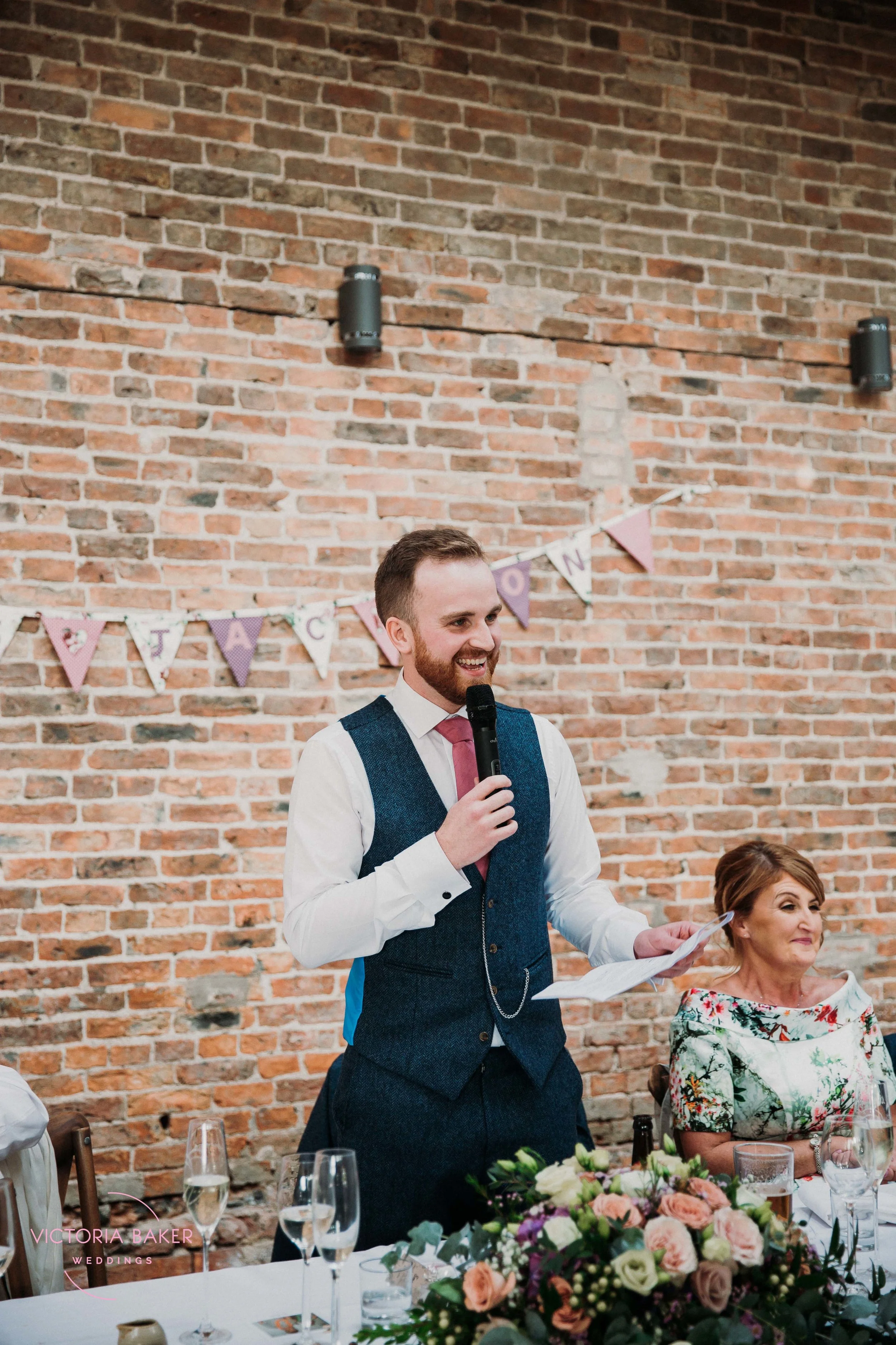 VICTORIABAKERWEDDINGSAbby&MattBarmbyfieldBarnWeddingPhotographer-491.jpg