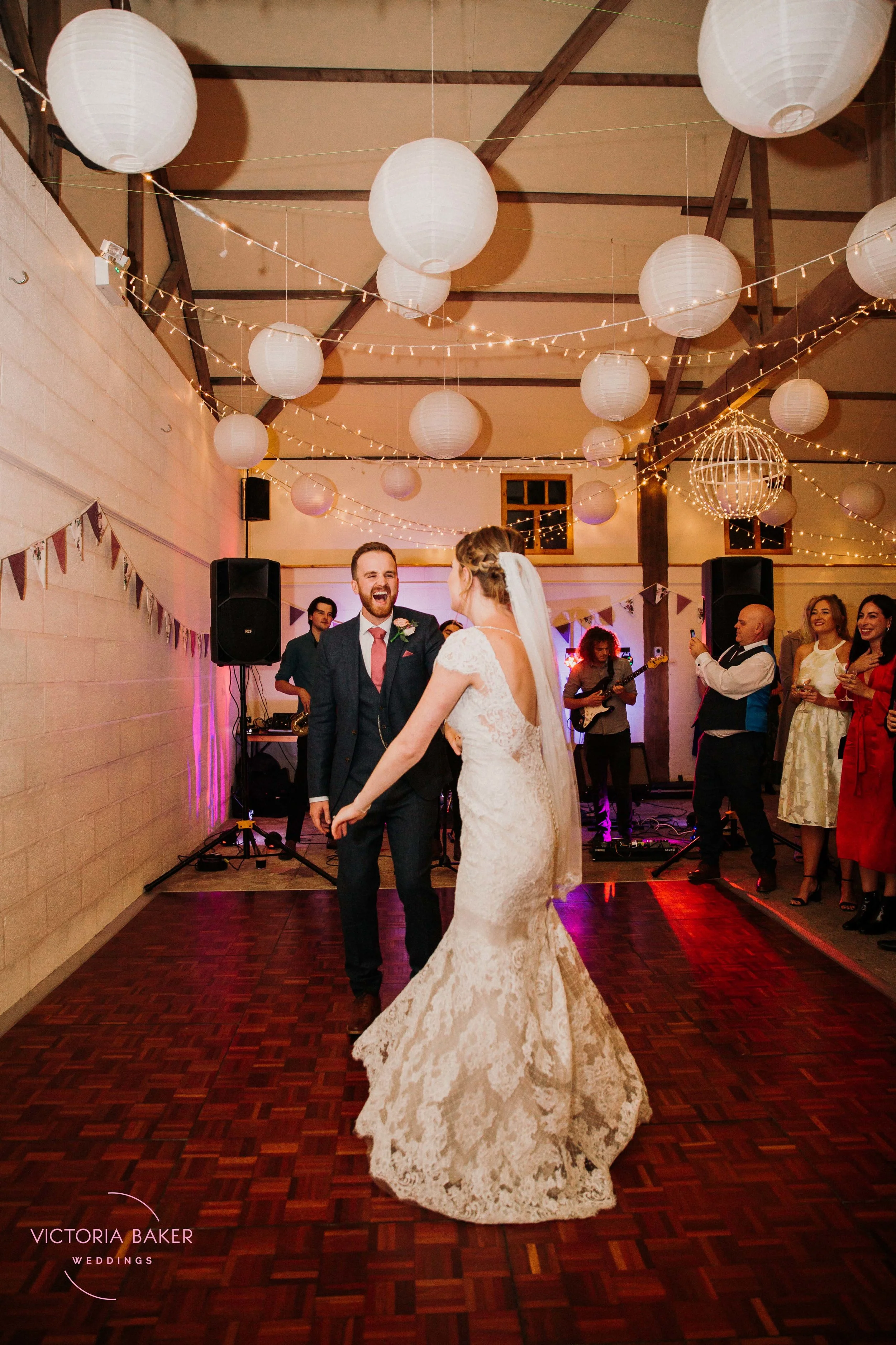 VICTORIABAKERWEDDINGSAbby&MattBarmbyfieldBarnWeddingPhotographer-697.jpg