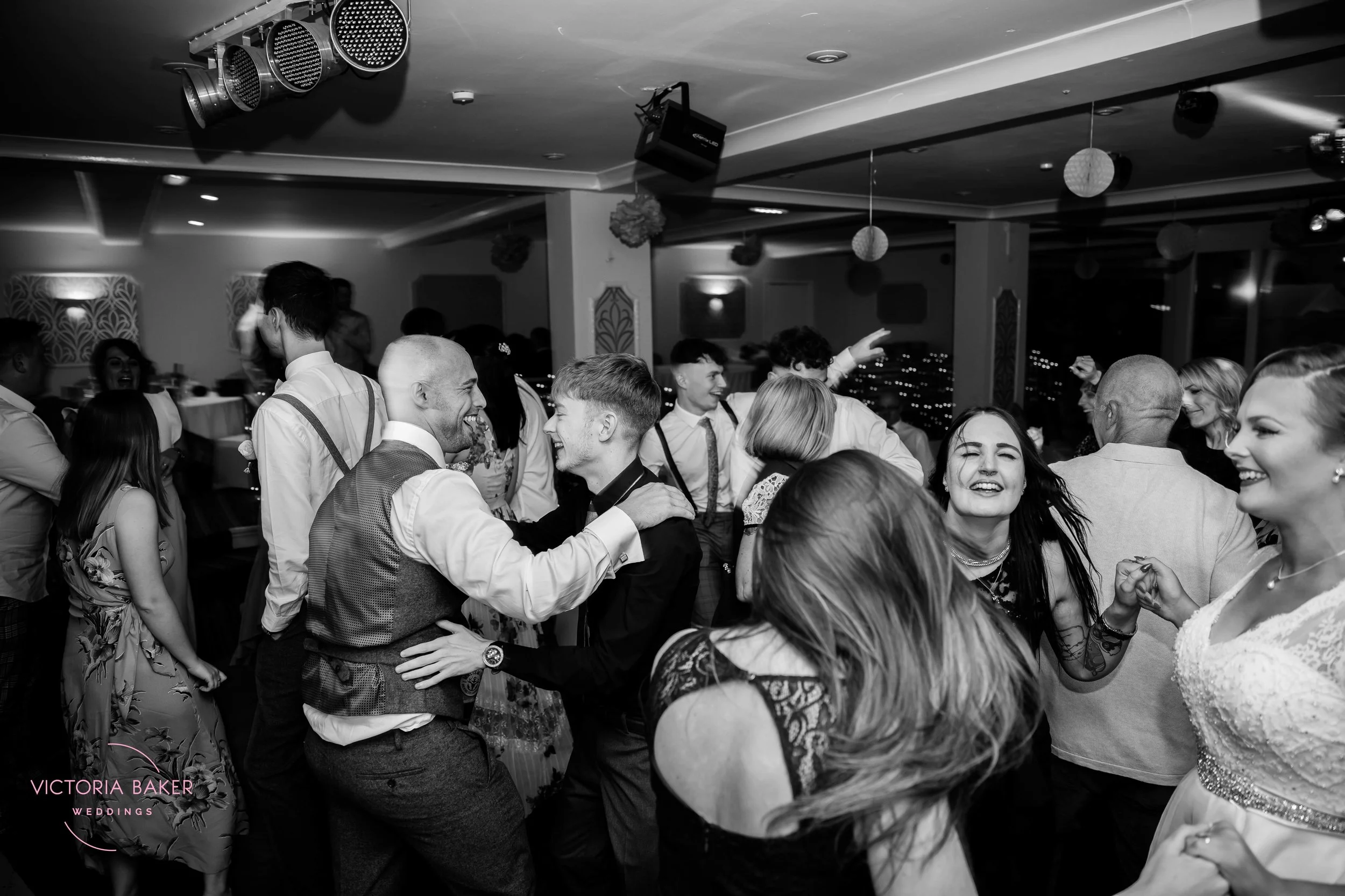 VICTORIABAKERWEDDINGSSam&AnthonySaltburnWedding-546.jpg