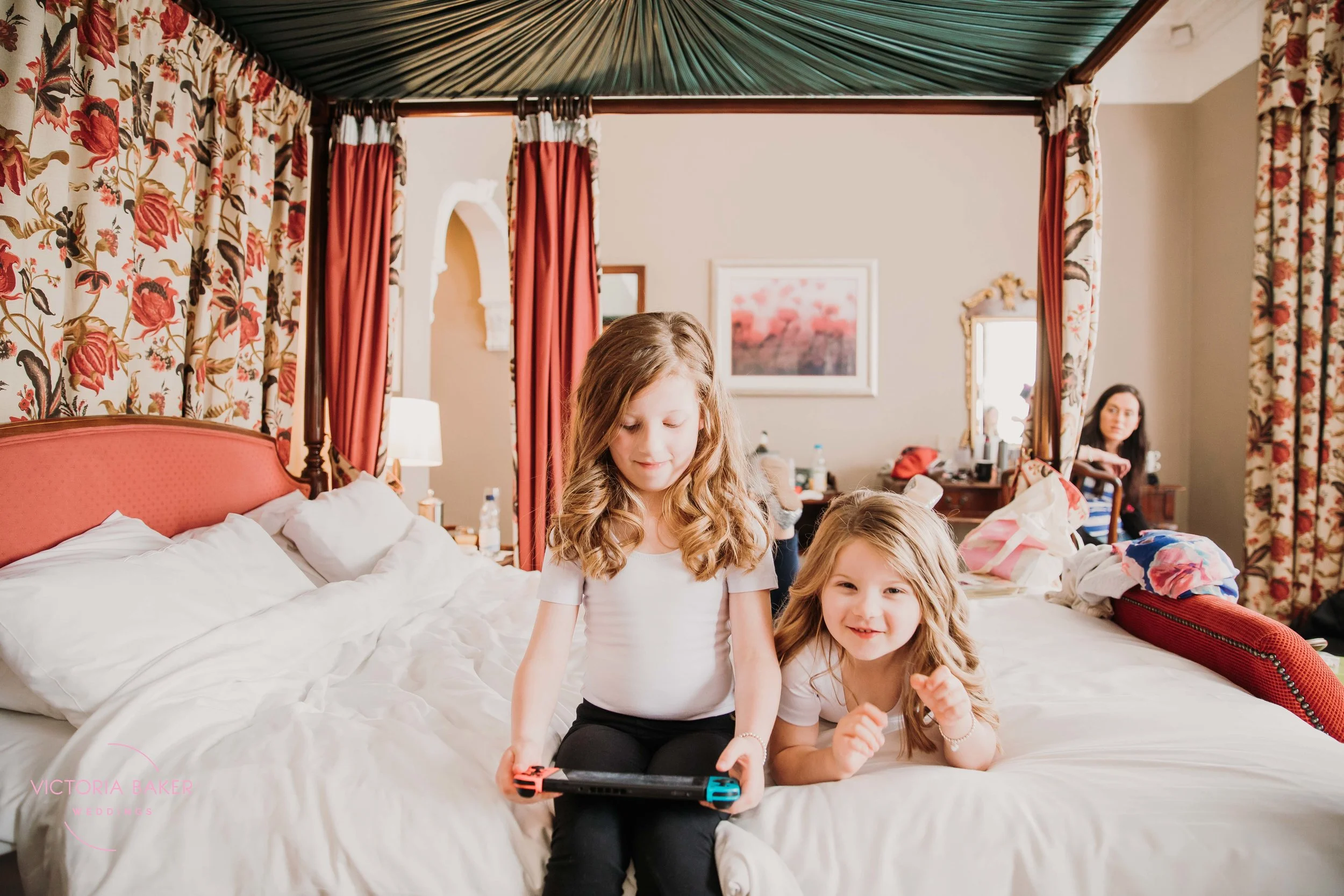 VICTORIABAKERWEDDINGSSarah&TomSandburnHallWeddingPhotographer-64.jpg