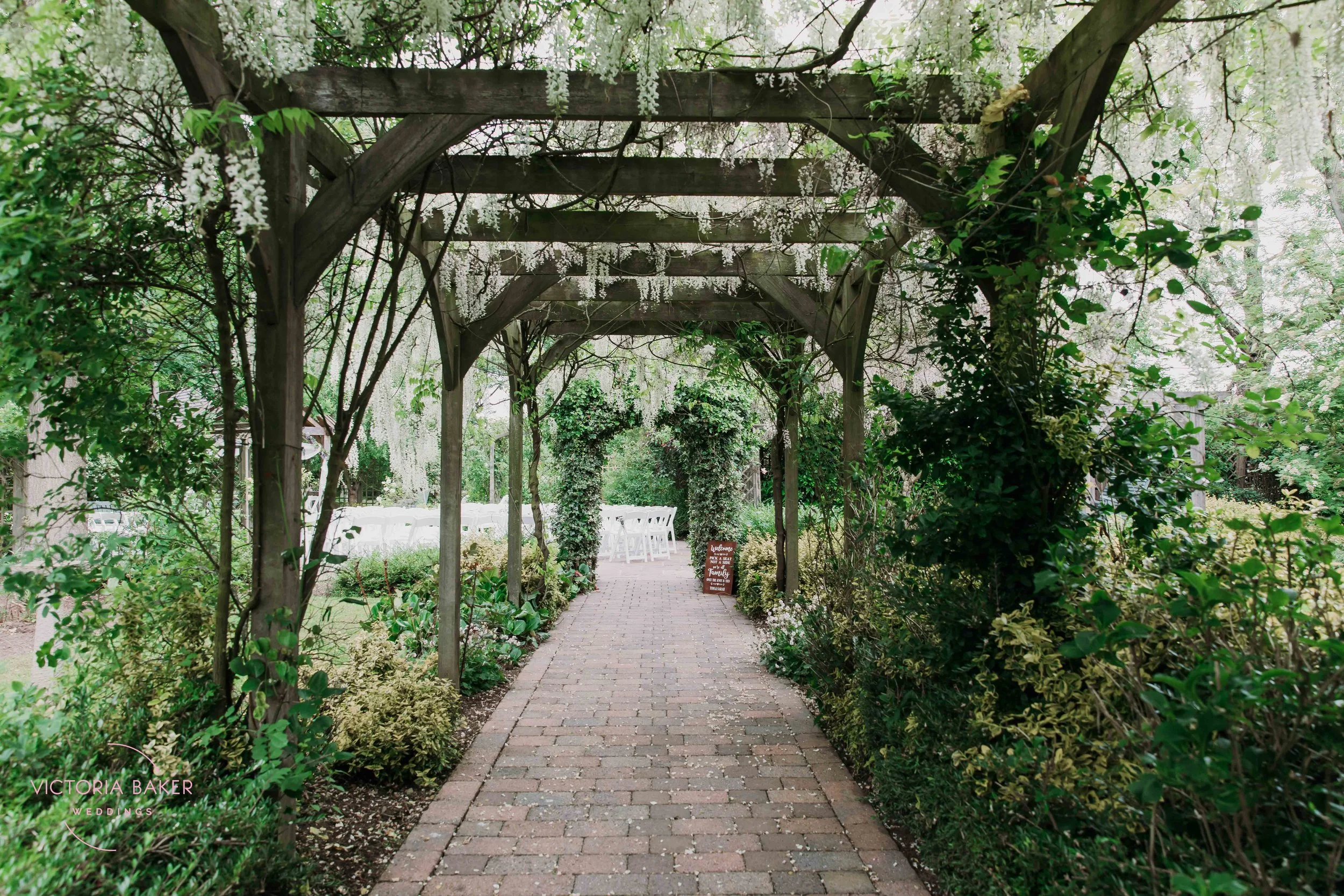 VICTORIABAKERWEDDINGSSarah&TomSandburnHallWeddingPhotographer-146.jpg