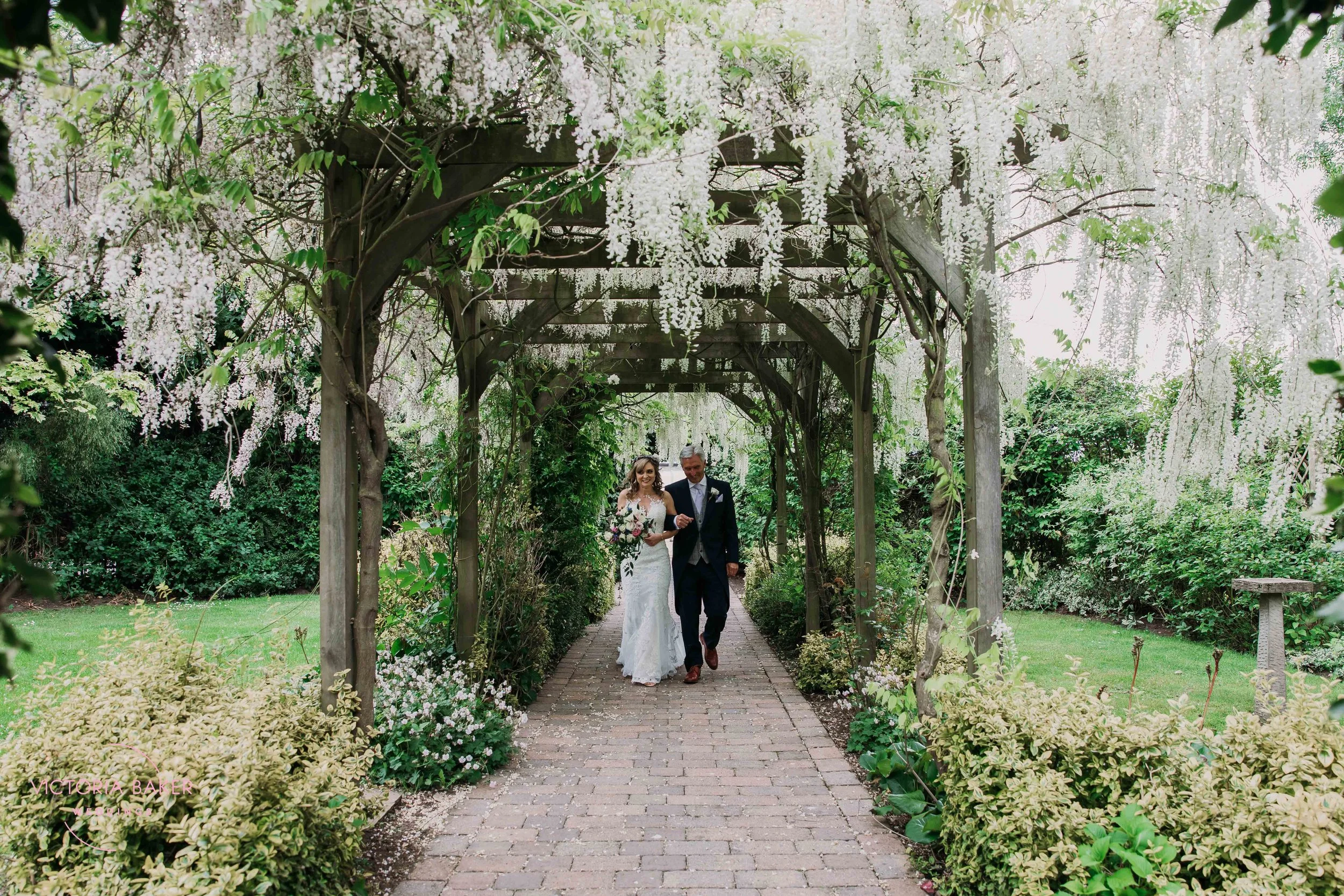 VICTORIABAKERWEDDINGSSarah&TomSandburnHallWeddingPhotographer-220.jpg