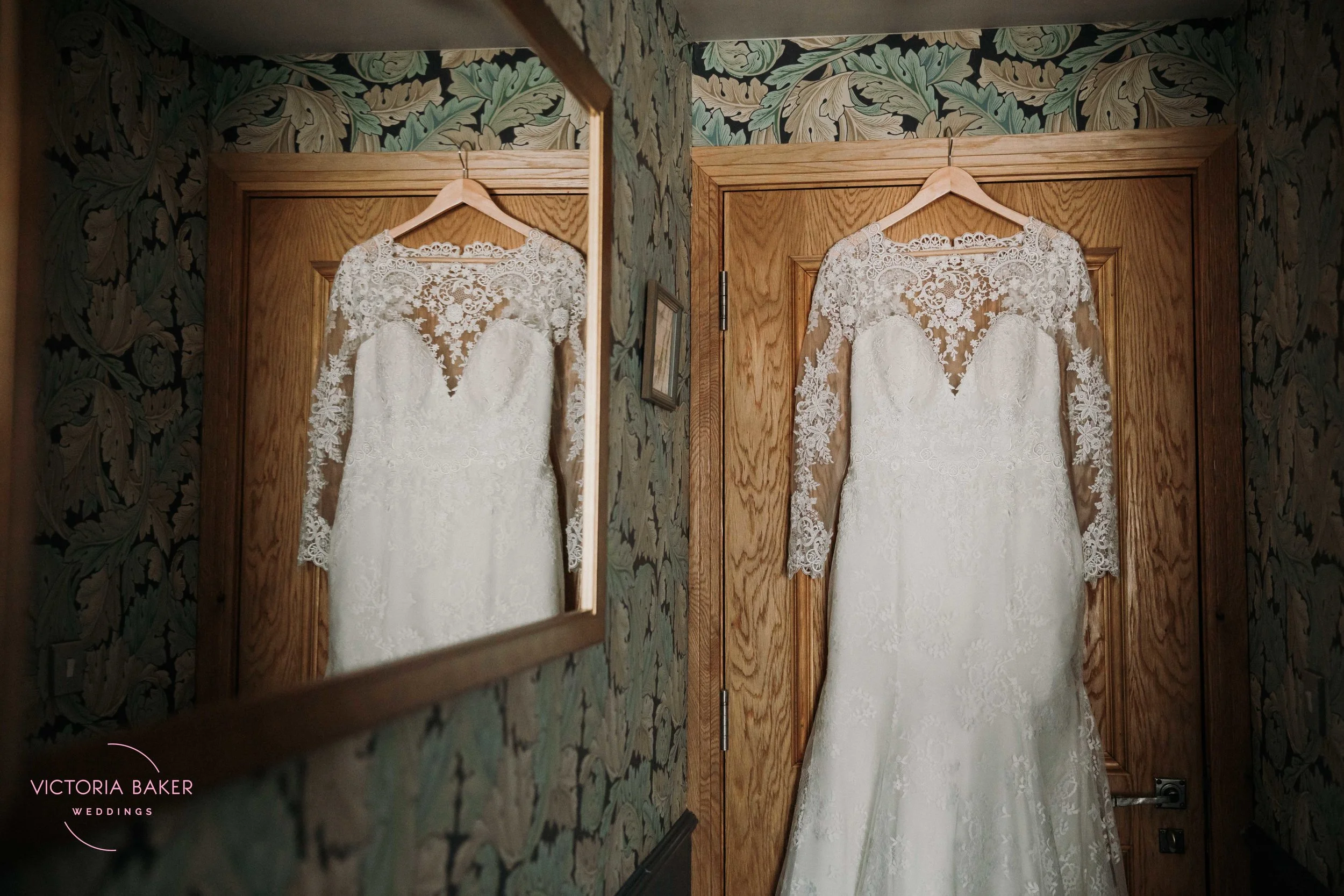 VICTORIABAKERWEDDINGSSarah&PhilTheOrangerySettrington-34.jpg