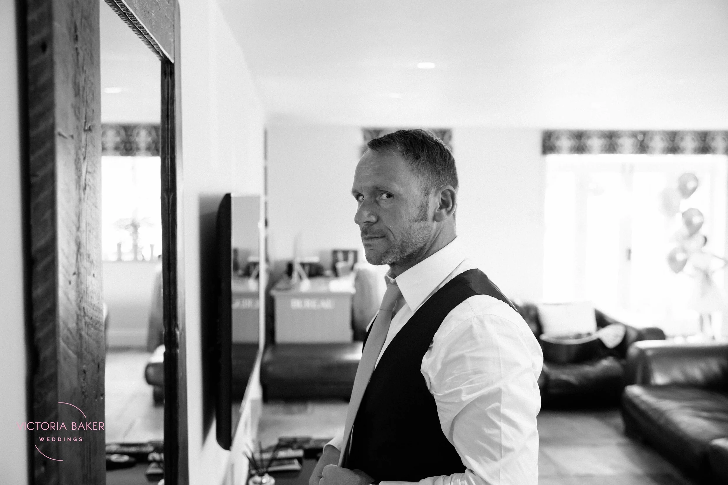 VICTORIABAKERWEDDINGSKimberley&DanialRipleyCastleWedding-107.jpg