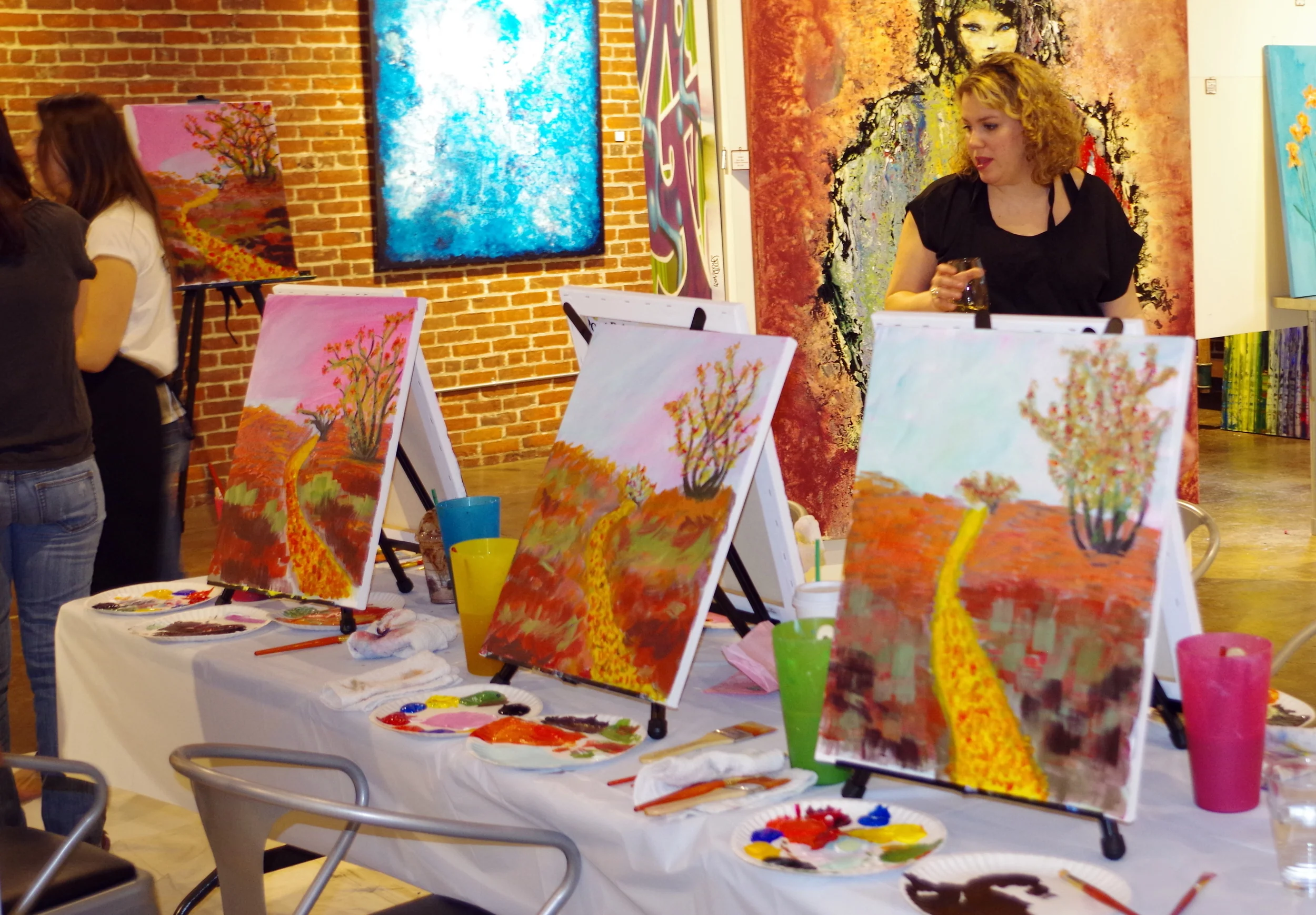 Break time to walk around and look at other's artwork